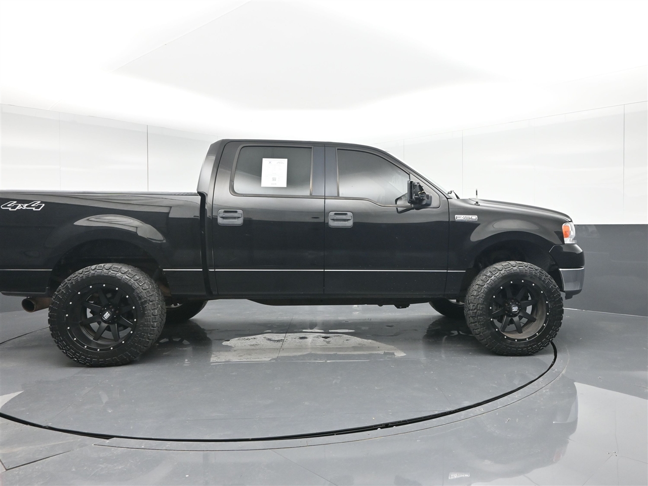 Ford F-150 XLT SuperCrew 4WD 2005