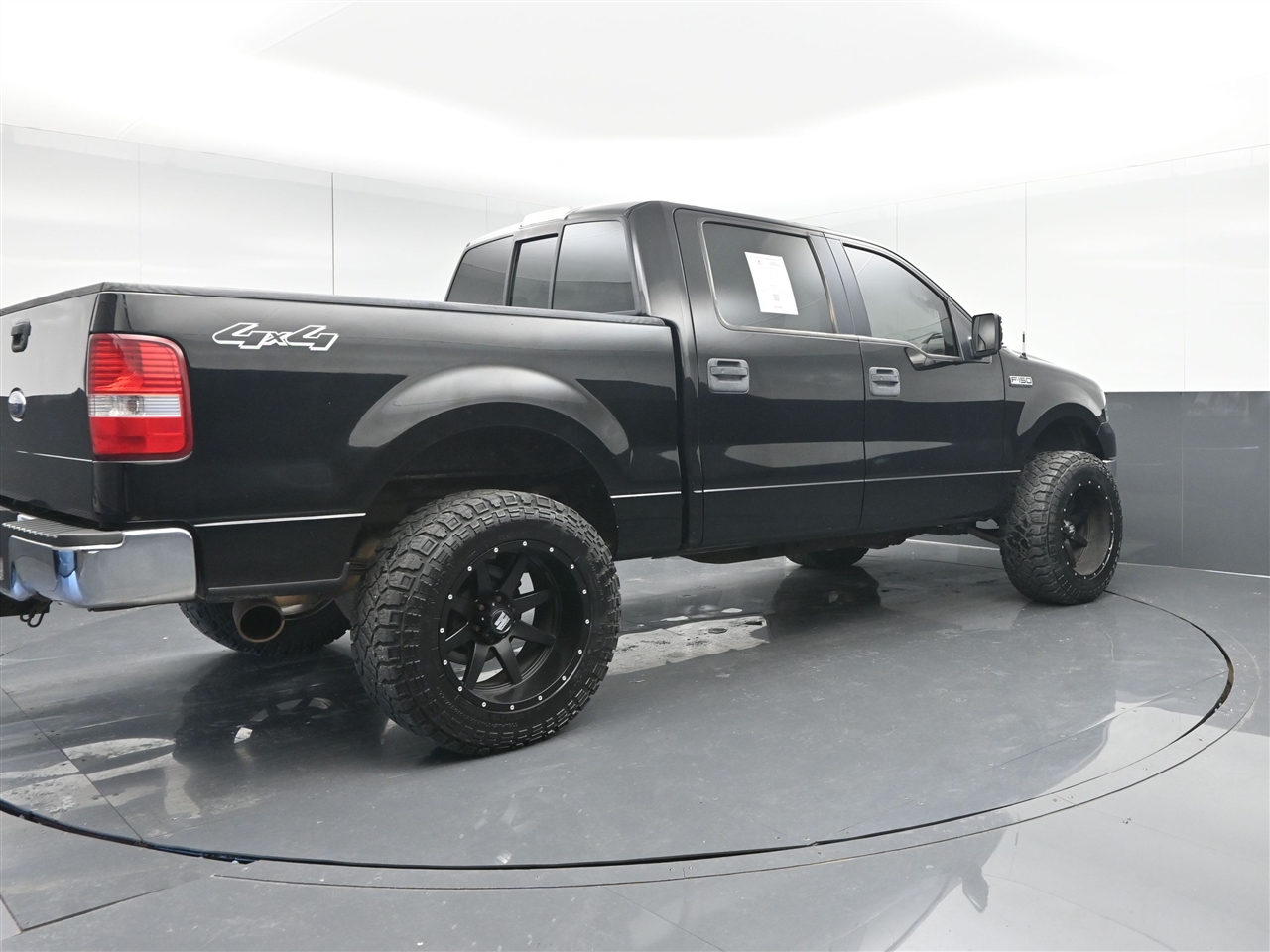 Ford F-150 XLT SuperCrew 4WD 2005