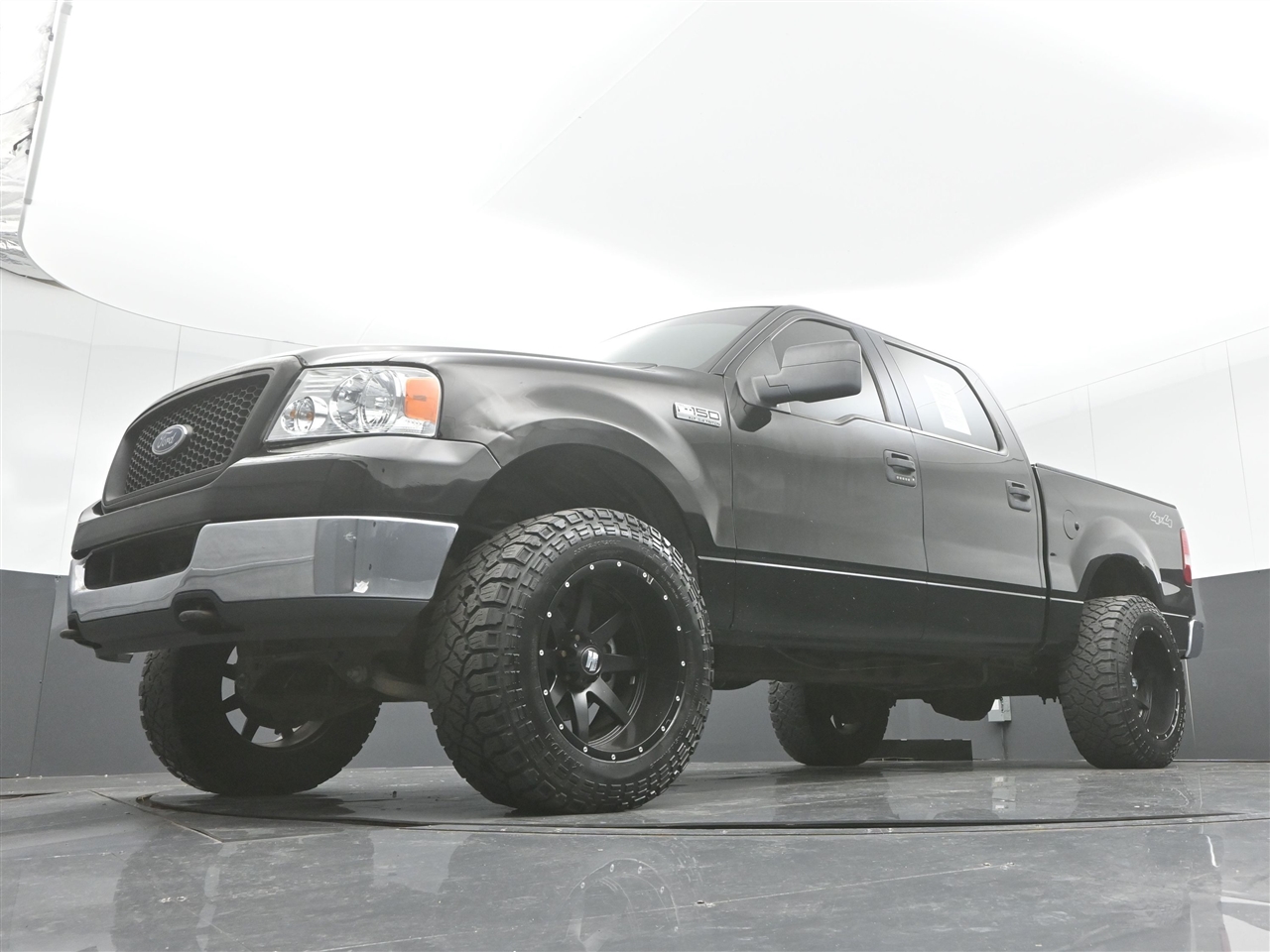 Ford F-150 XLT SuperCrew 4WD 2005