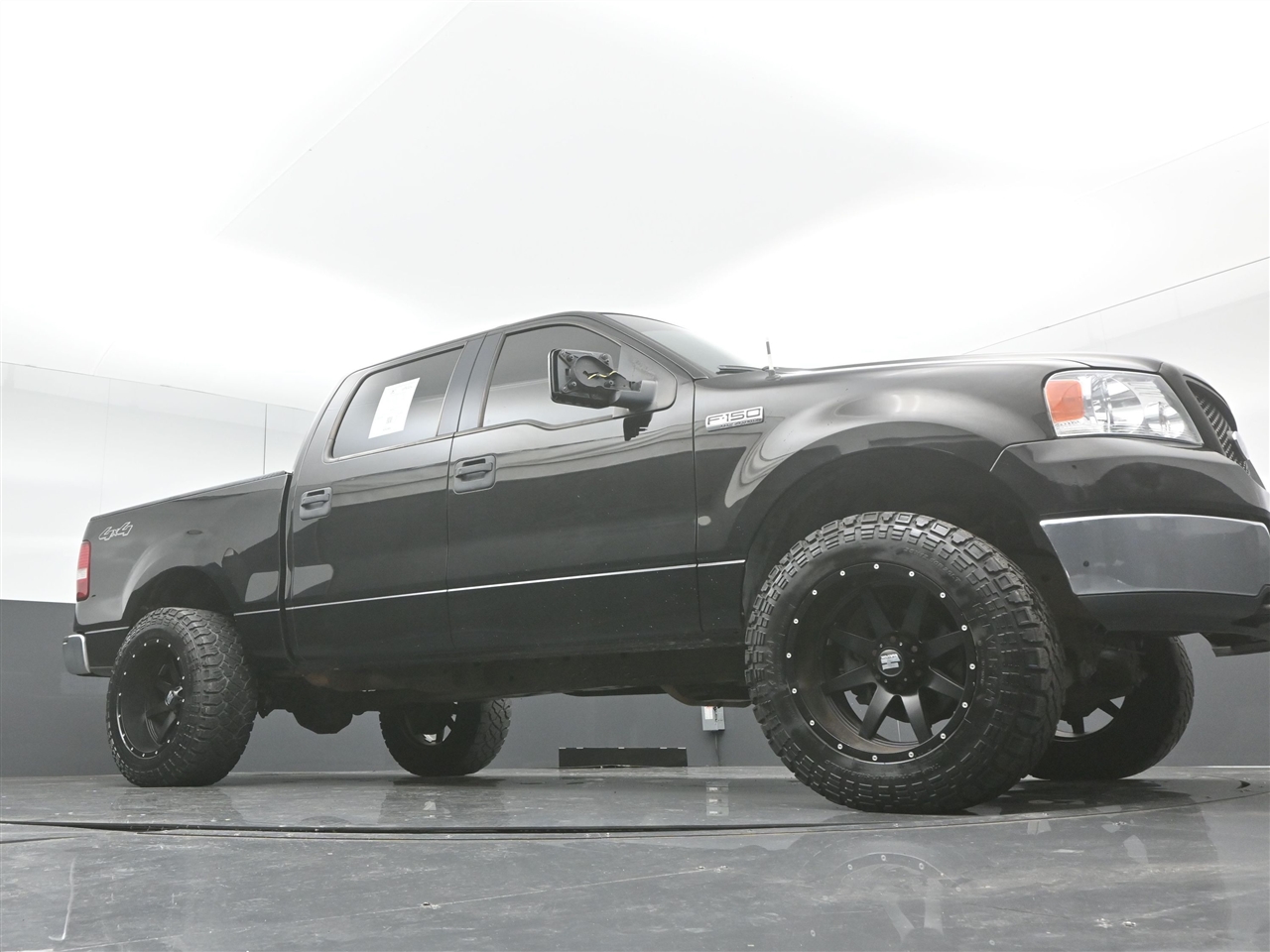 Ford F-150 XLT SuperCrew 4WD 2005