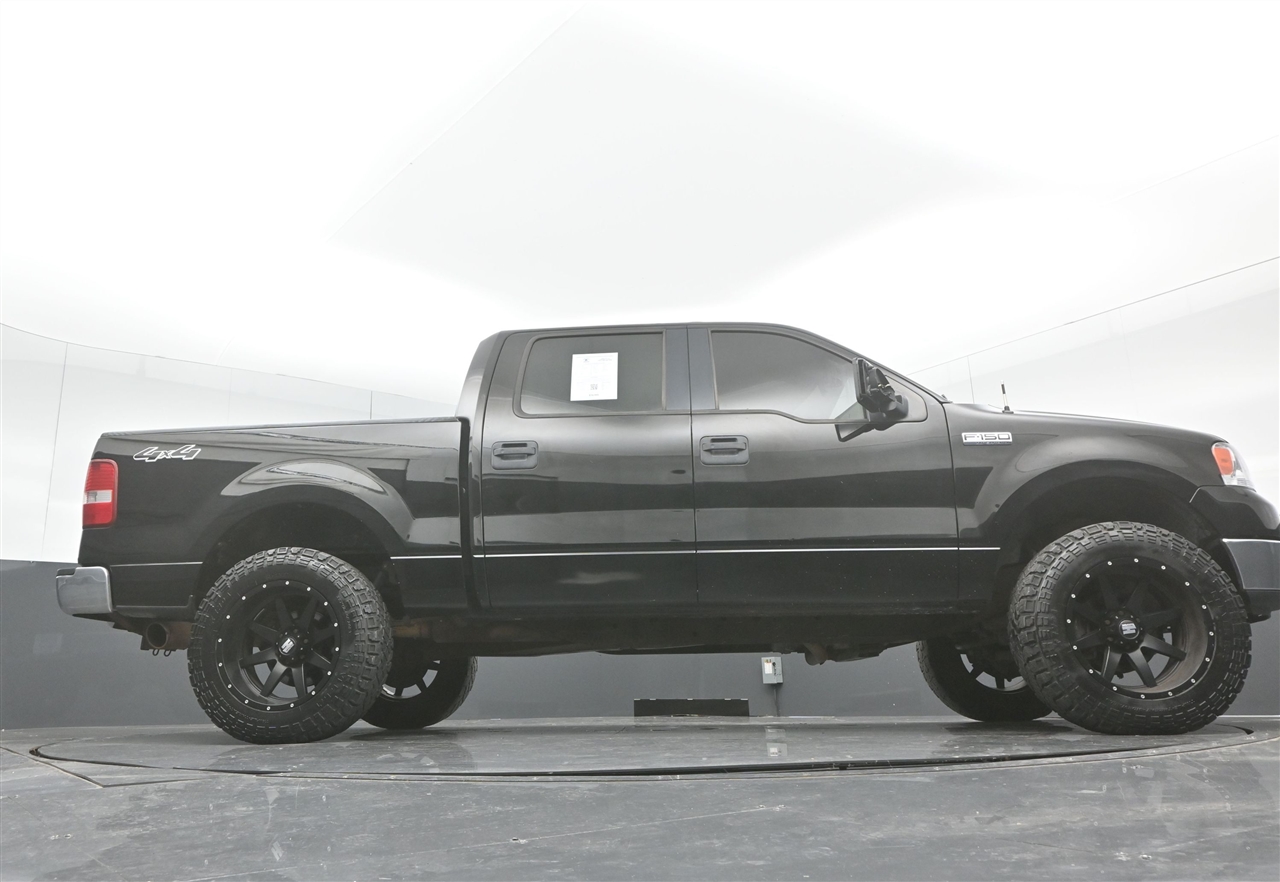 Ford F-150 XLT SuperCrew 4WD 2005