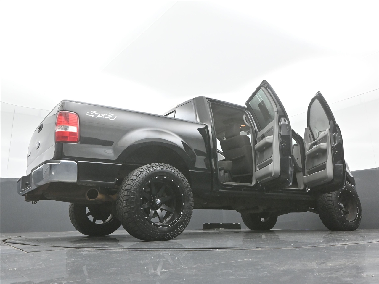 Ford F-150 XLT SuperCrew 4WD 2005