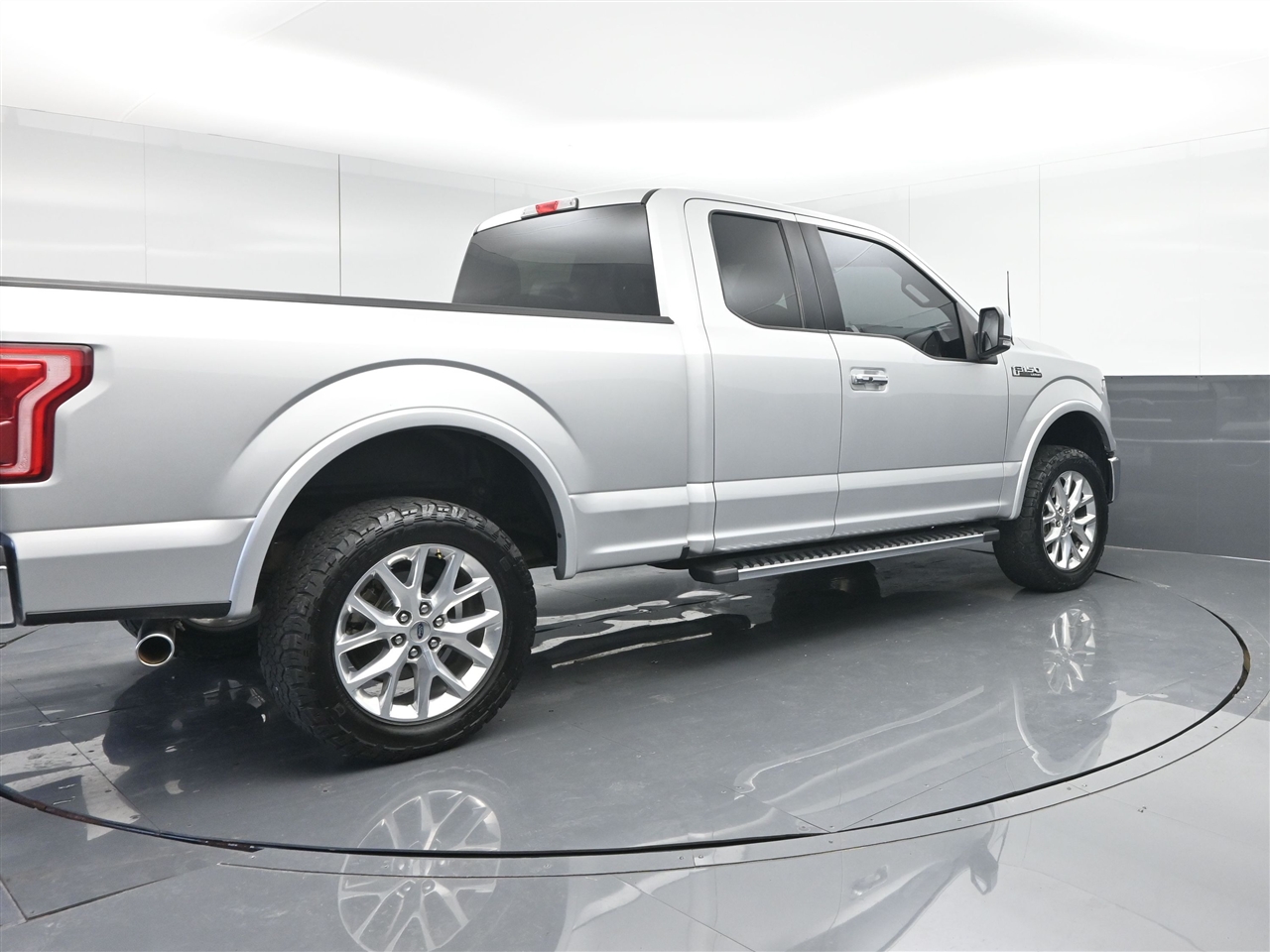 Ford F-150 Lariat SuperCab 8-ft. 4WD 2016