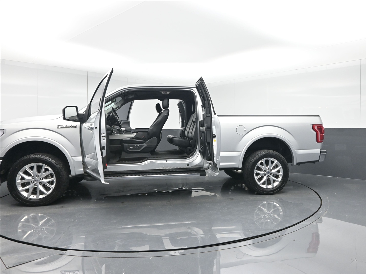 Ford F-150 Lariat SuperCab 8-ft. 4WD 2016