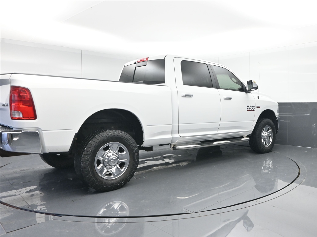 RAM 2500 SLT Crew Cab SWB 4WD 2016