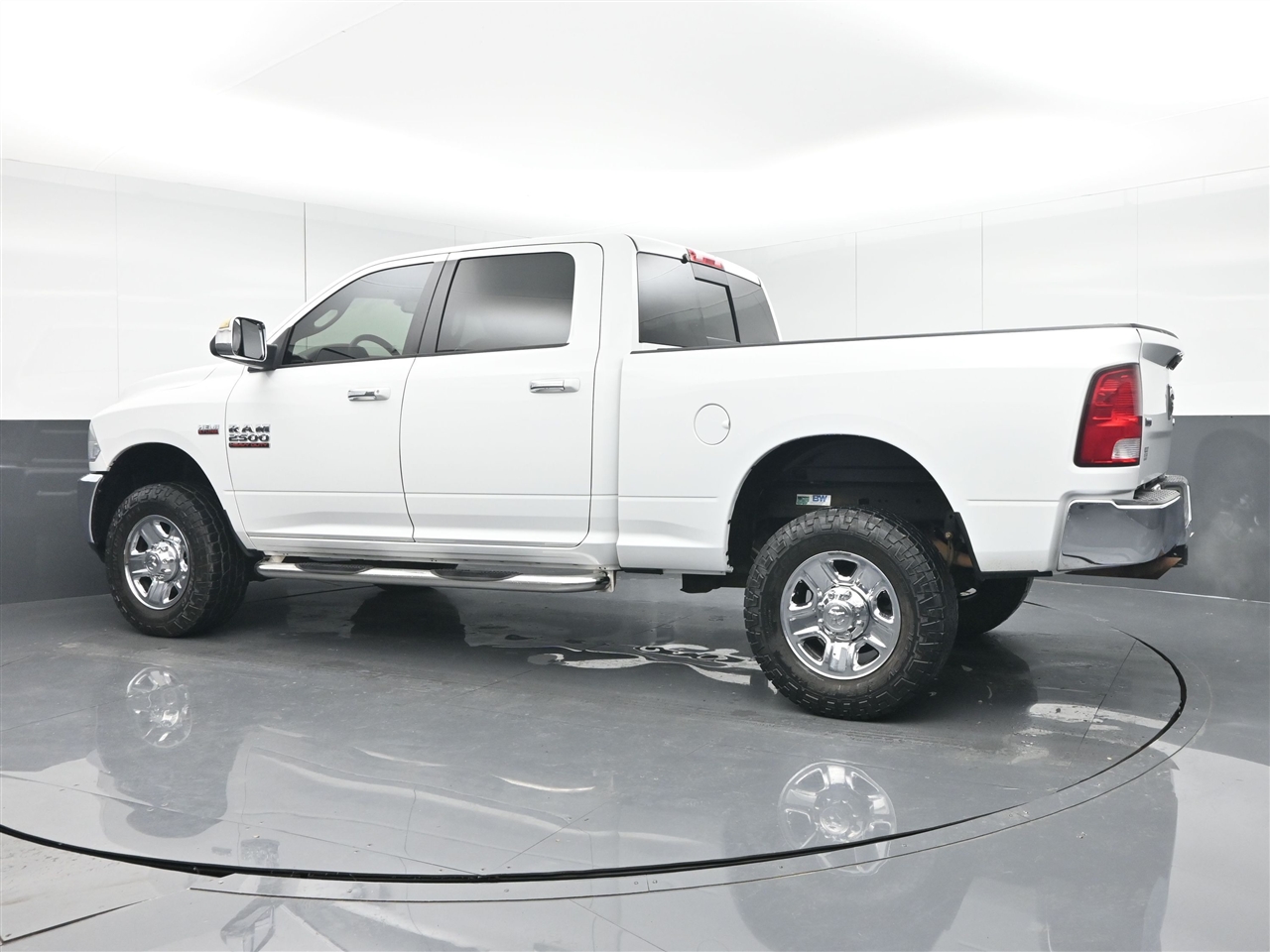 RAM 2500 SLT Crew Cab SWB 4WD 2016
