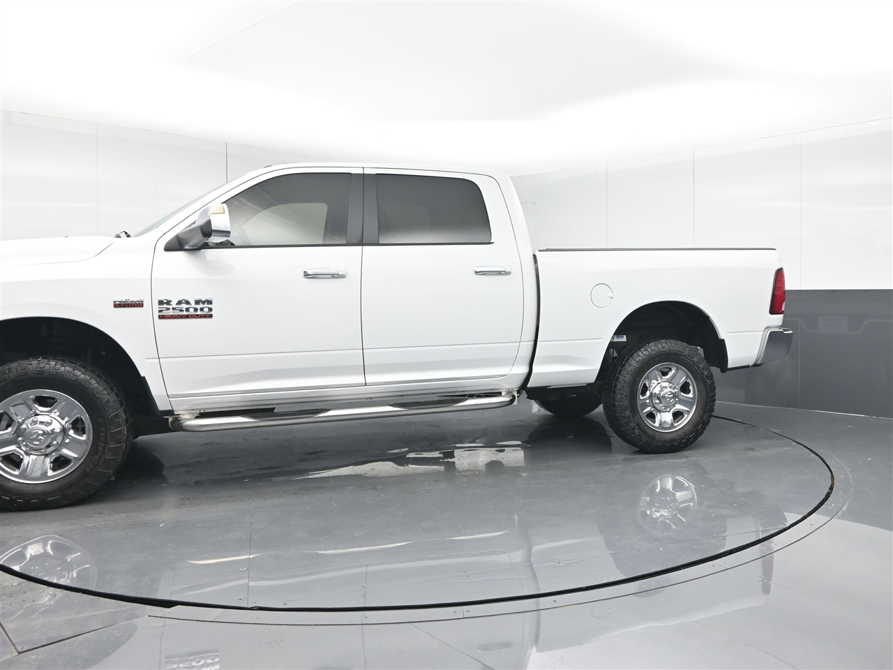 RAM 2500 SLT Crew Cab SWB 4WD 2016