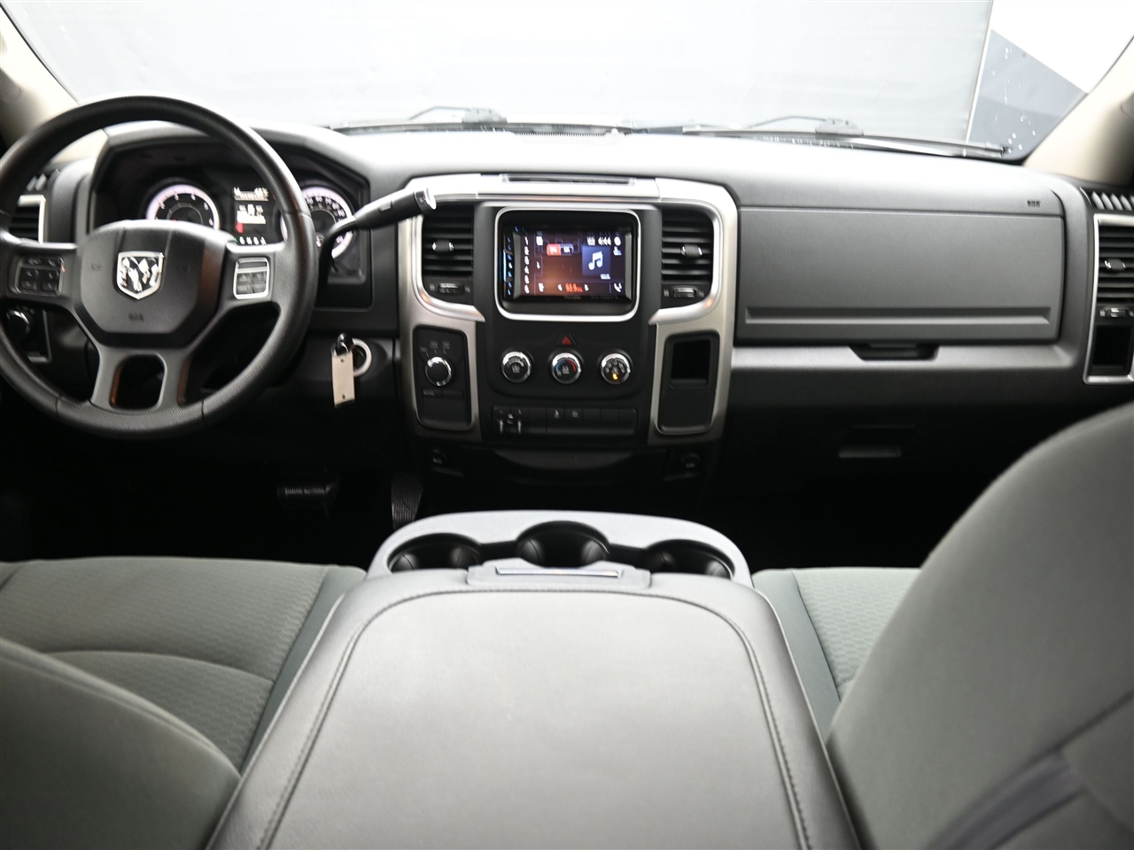 RAM 2500 SLT Crew Cab SWB 4WD 2016