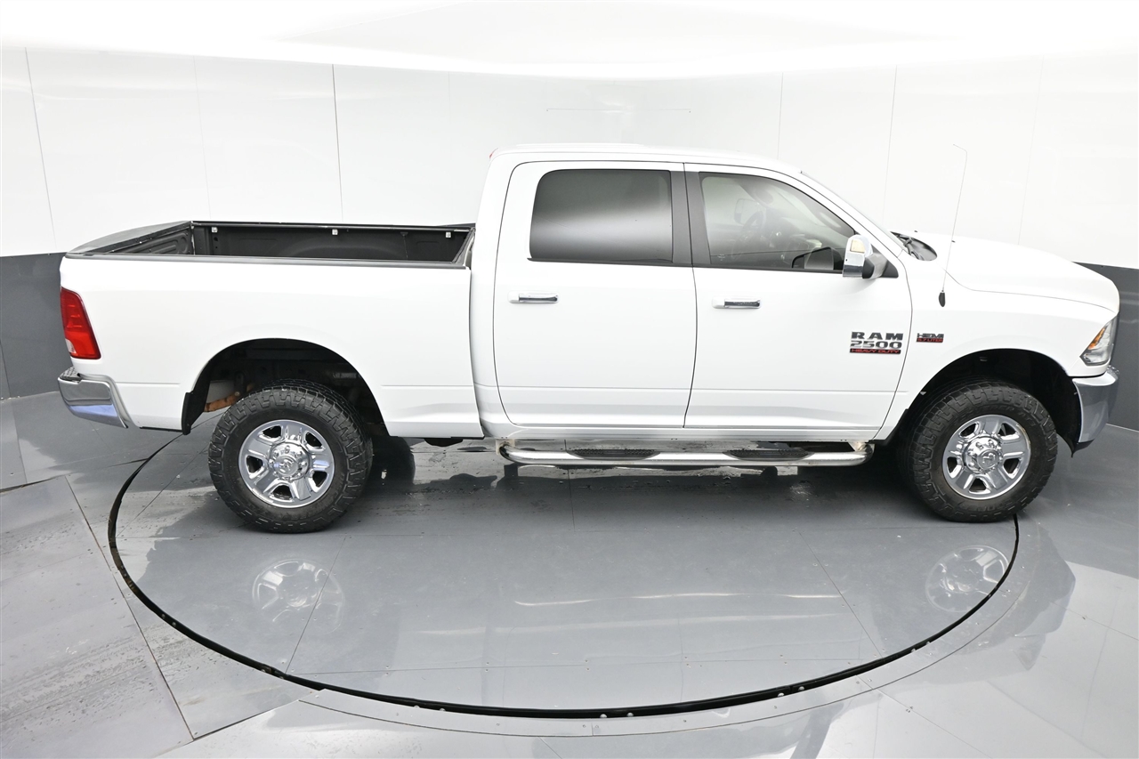 RAM 2500 SLT Crew Cab SWB 4WD 2016