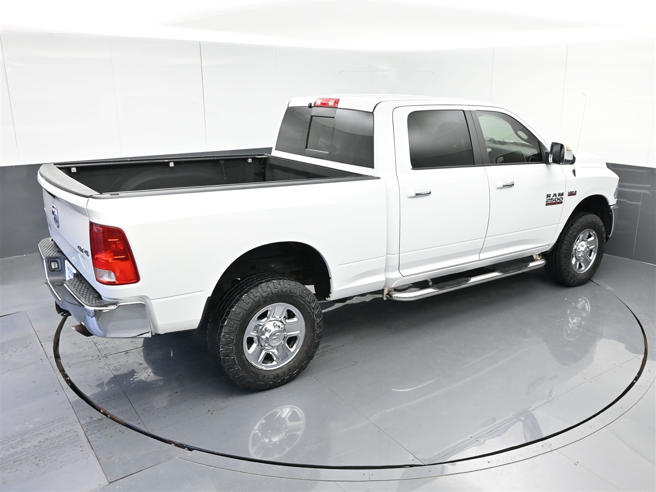 RAM 2500 SLT Crew Cab SWB 4WD 2016