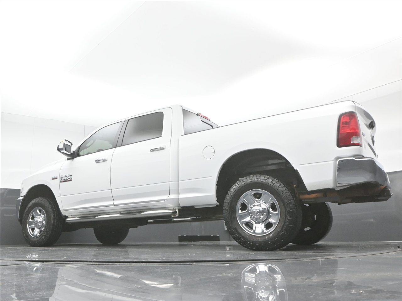 RAM 2500 SLT Crew Cab SWB 4WD 2016