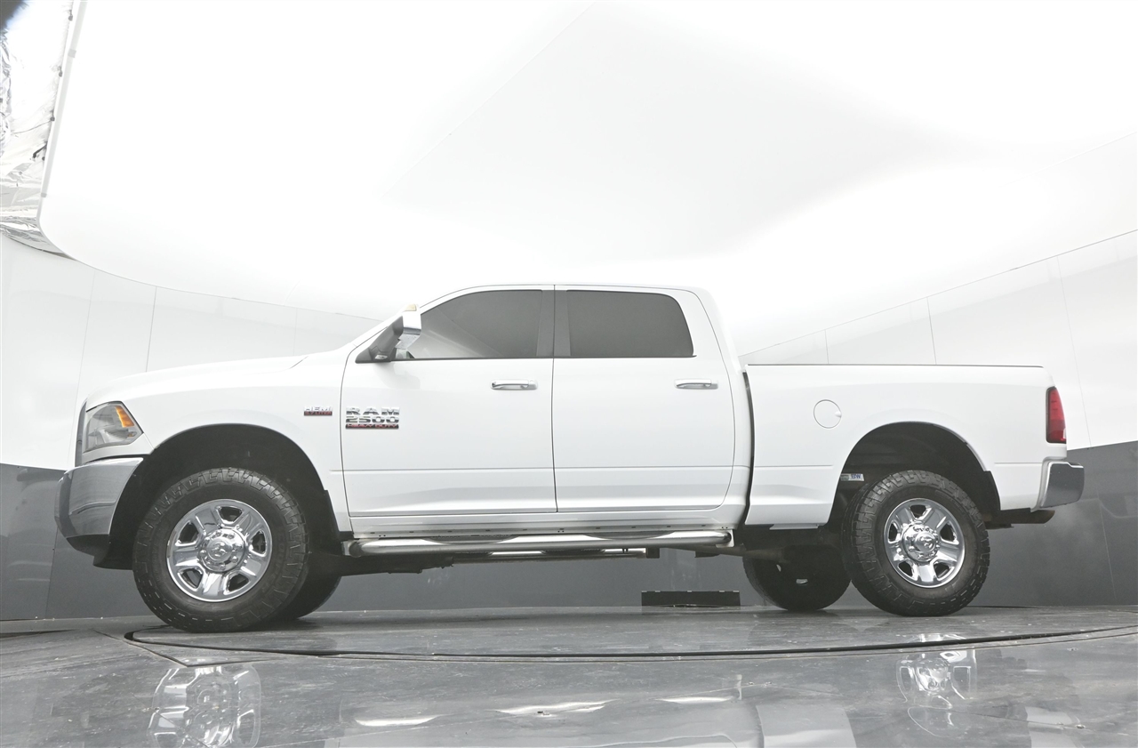 RAM 2500 SLT Crew Cab SWB 4WD 2016