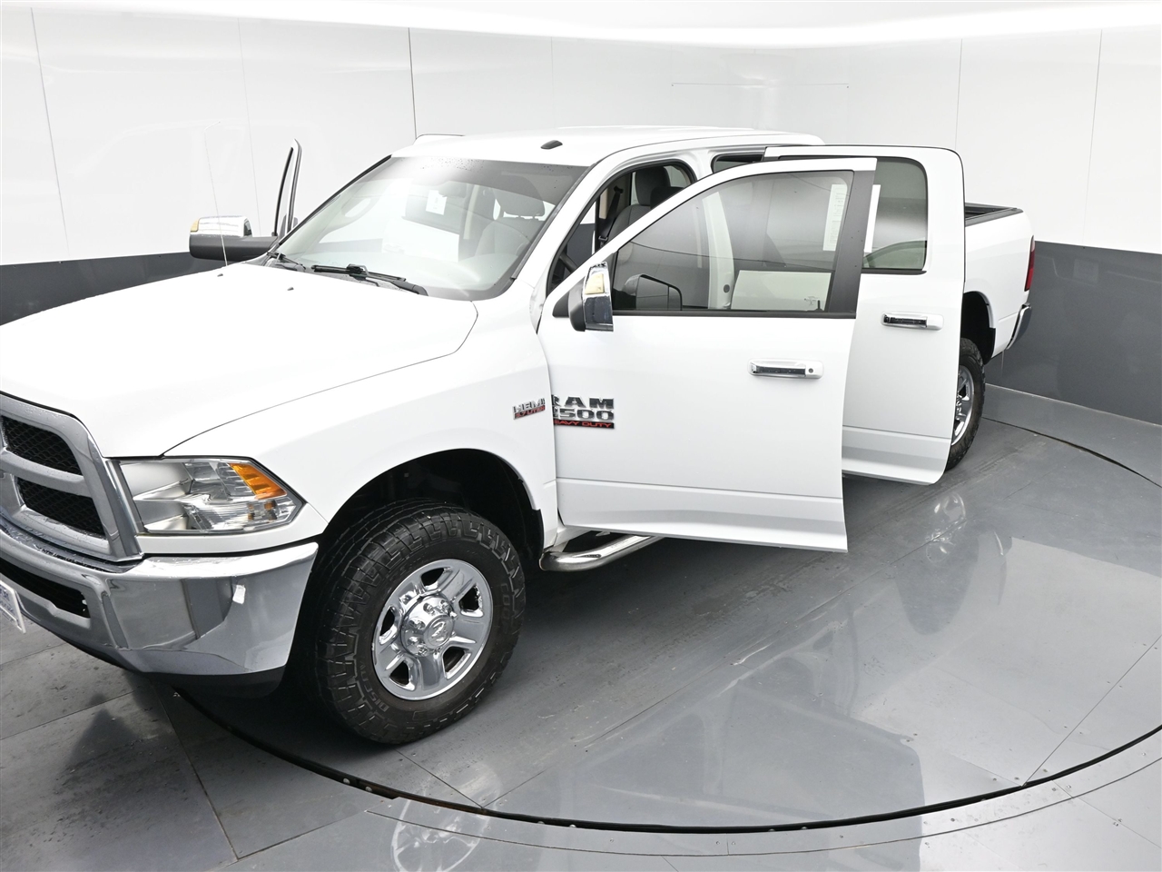 RAM 2500 SLT Crew Cab SWB 4WD 2016