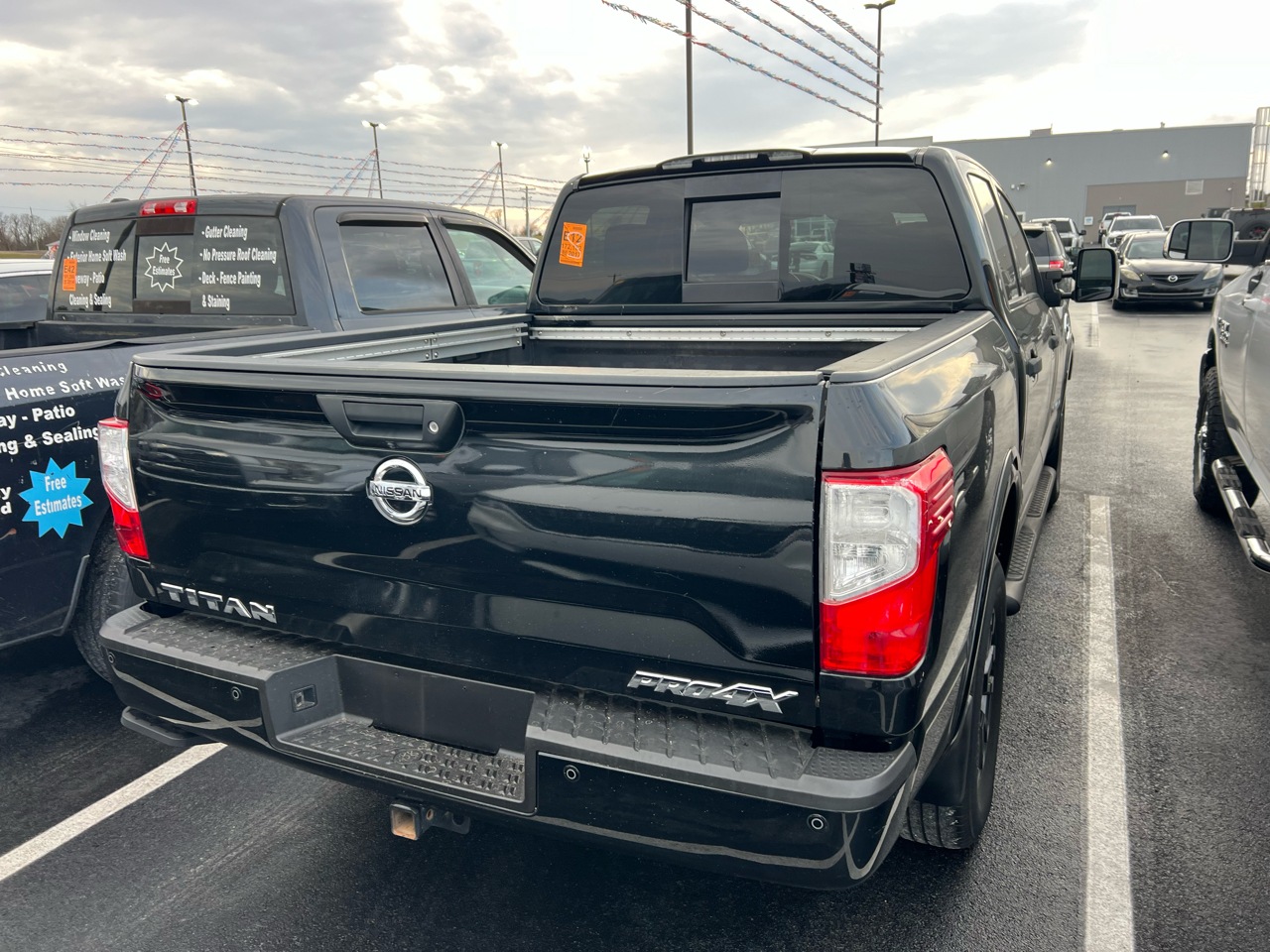 Nissan Titan PRO-4X Crew Cab 4WD 2017