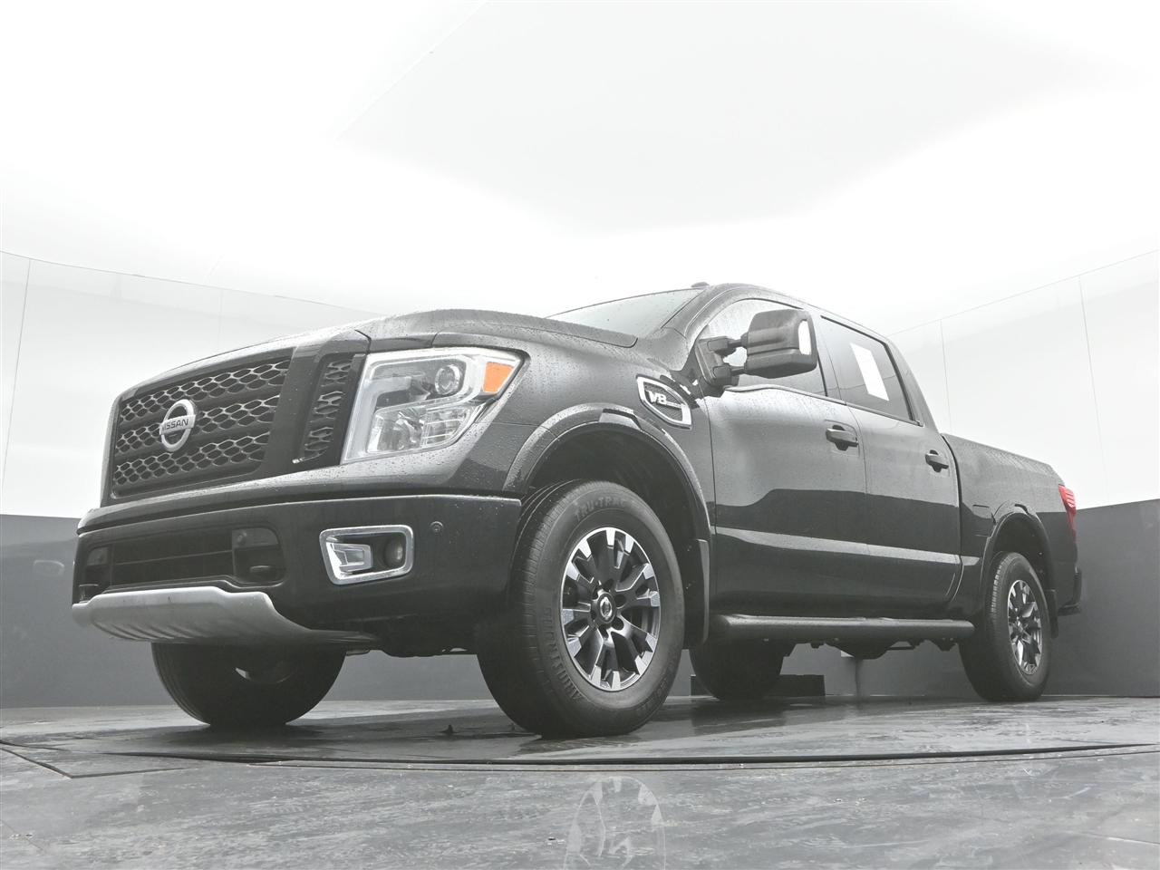 Nissan Titan PRO-4X Crew Cab 4WD 2017