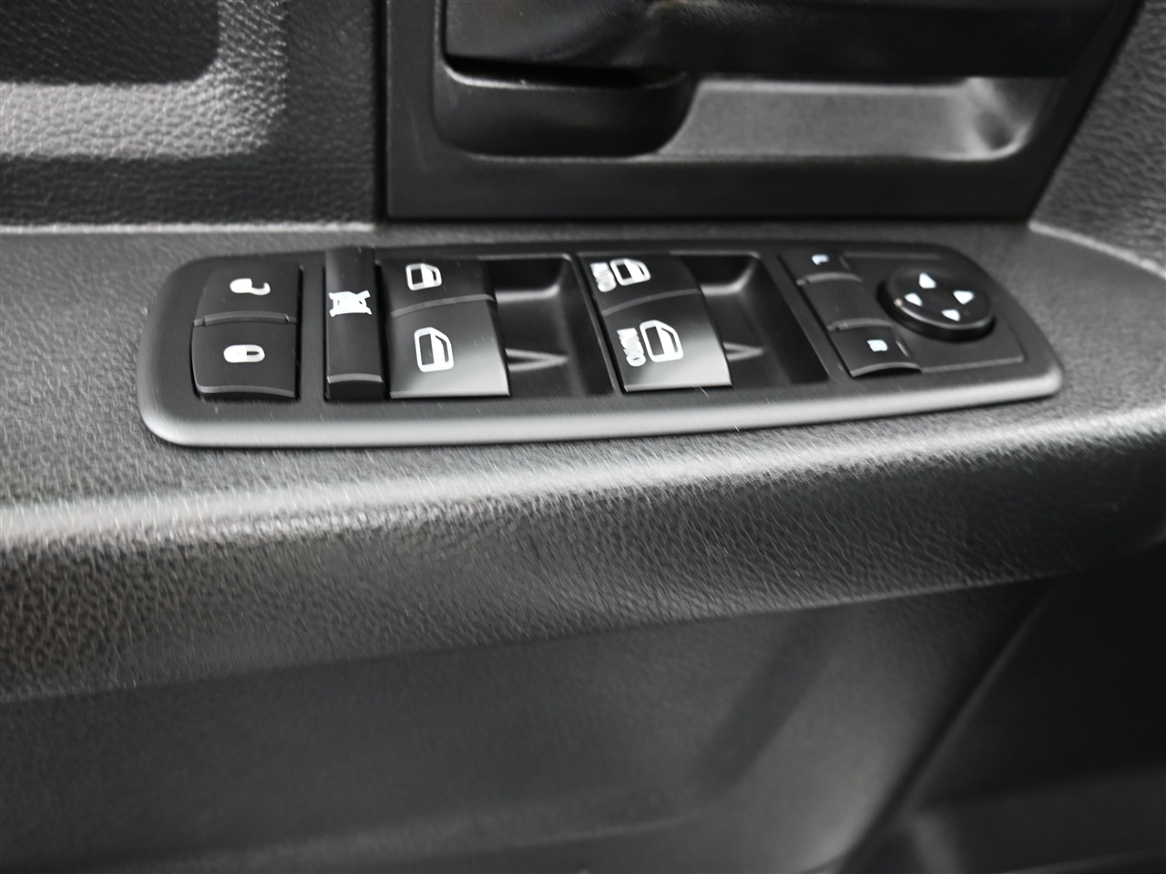 RAM 2500 ST Crew Cab SWB 4WD 2014