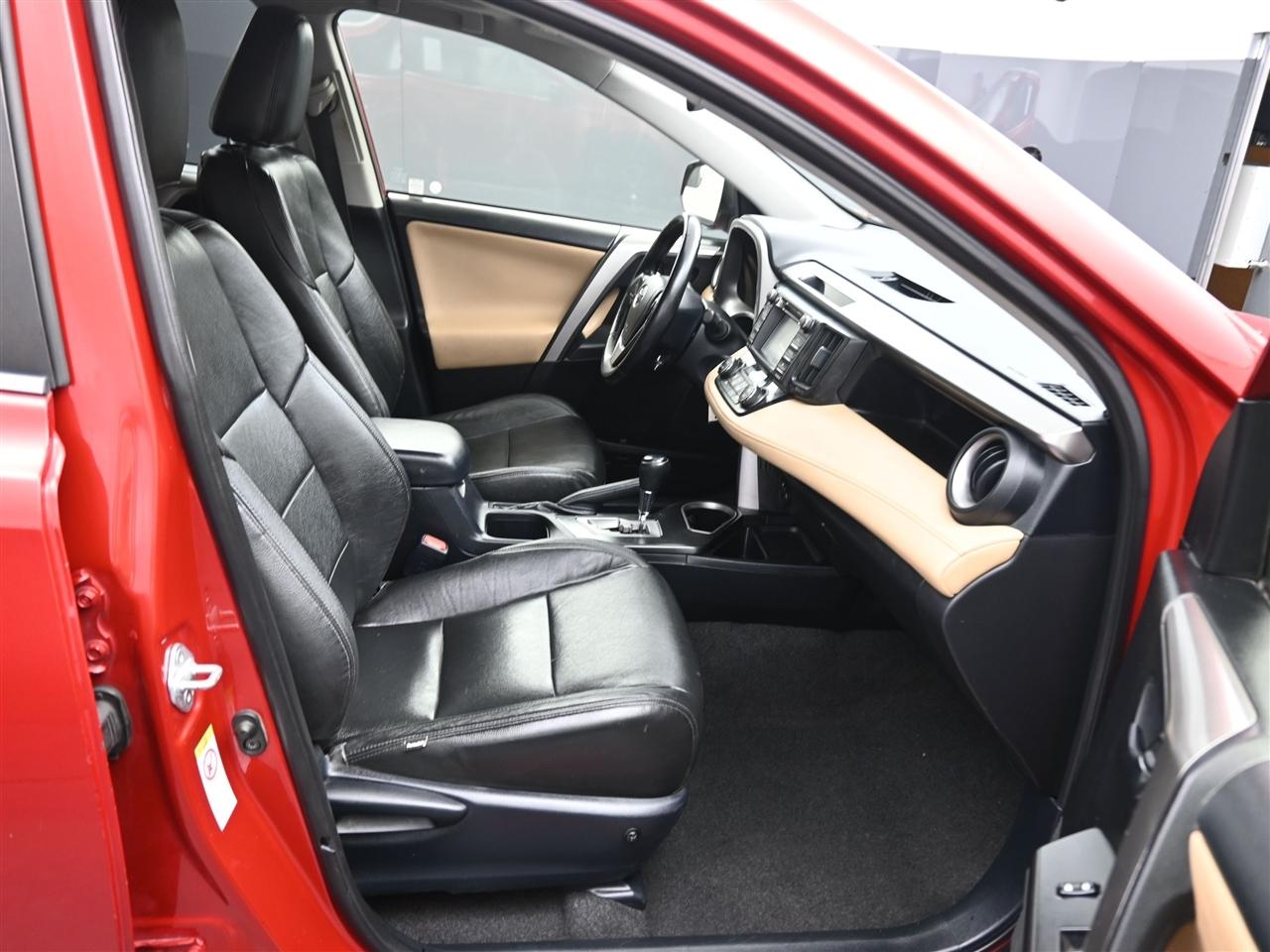 Toyota RAV4 XLE FWD 2016