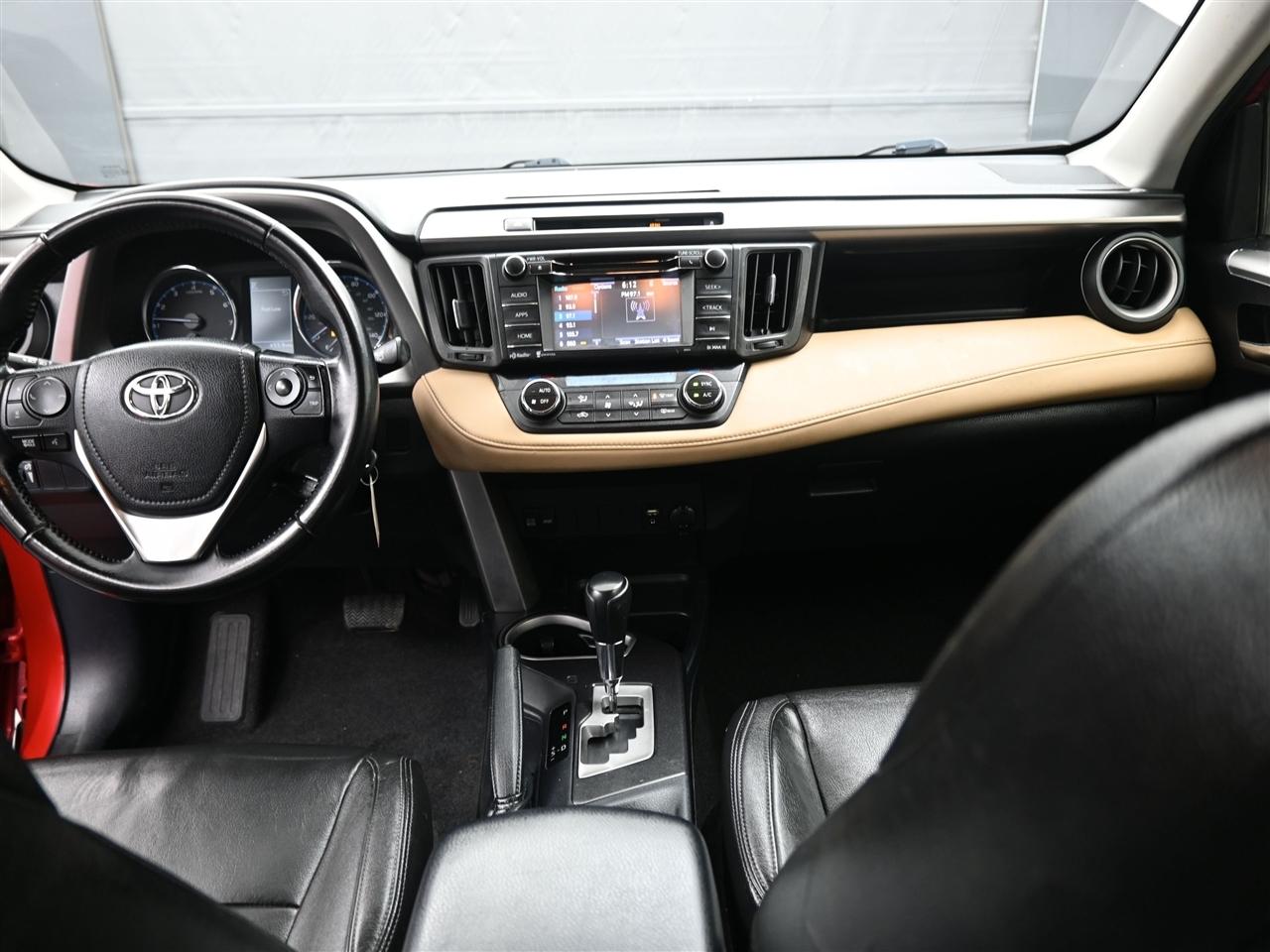 Toyota RAV4 XLE FWD 2016