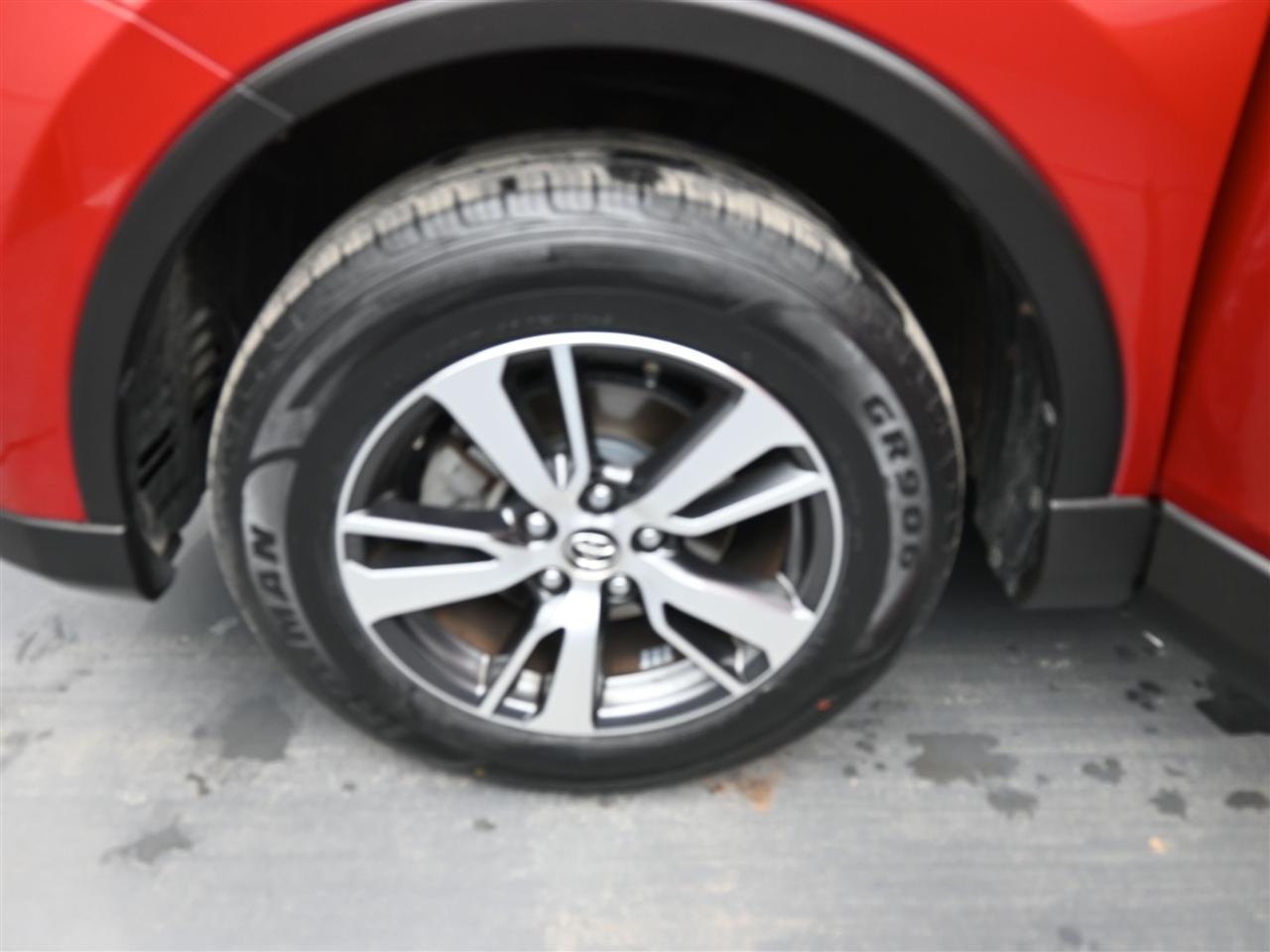 Toyota RAV4 XLE FWD 2016