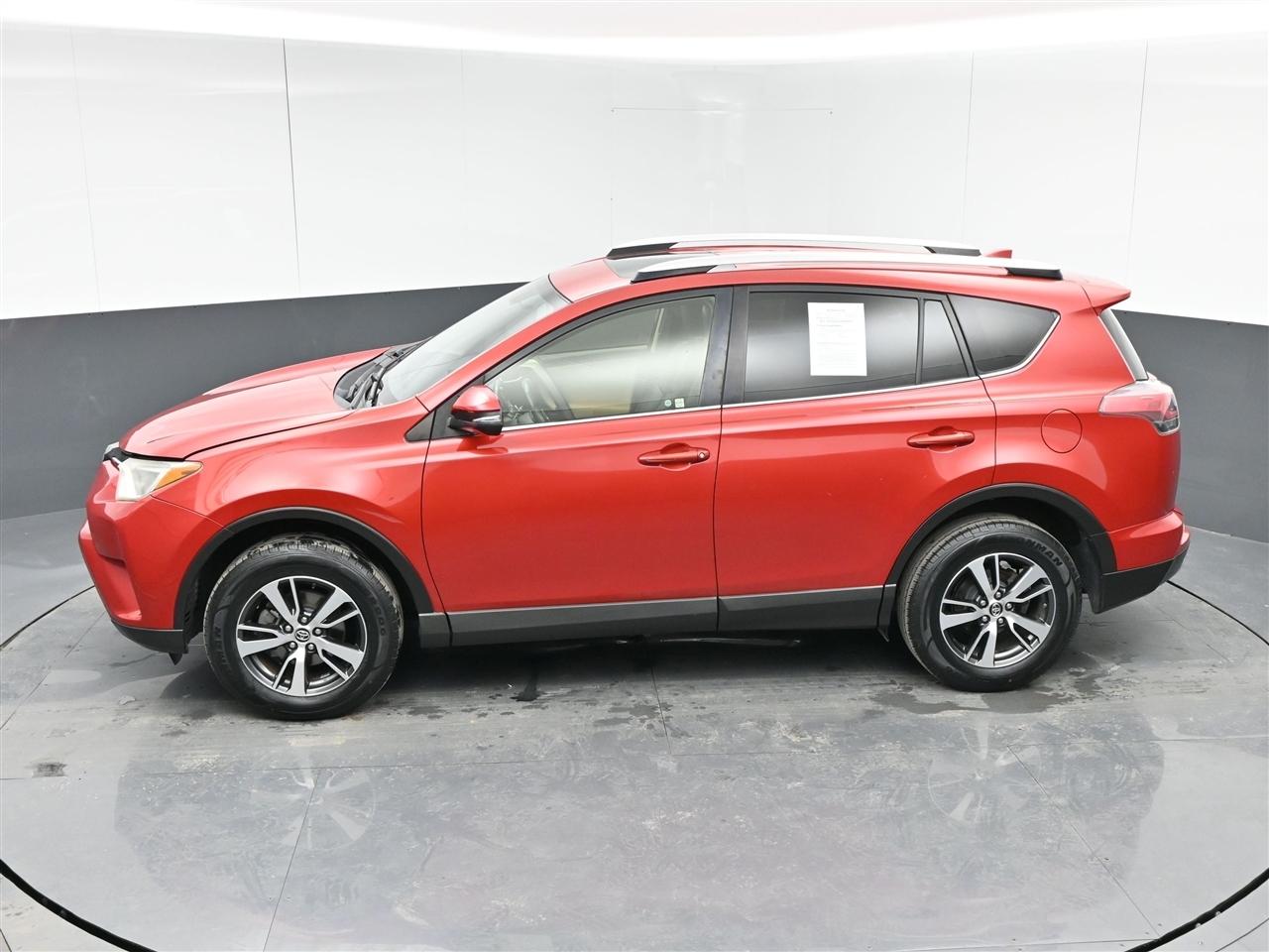Toyota RAV4 XLE FWD 2016