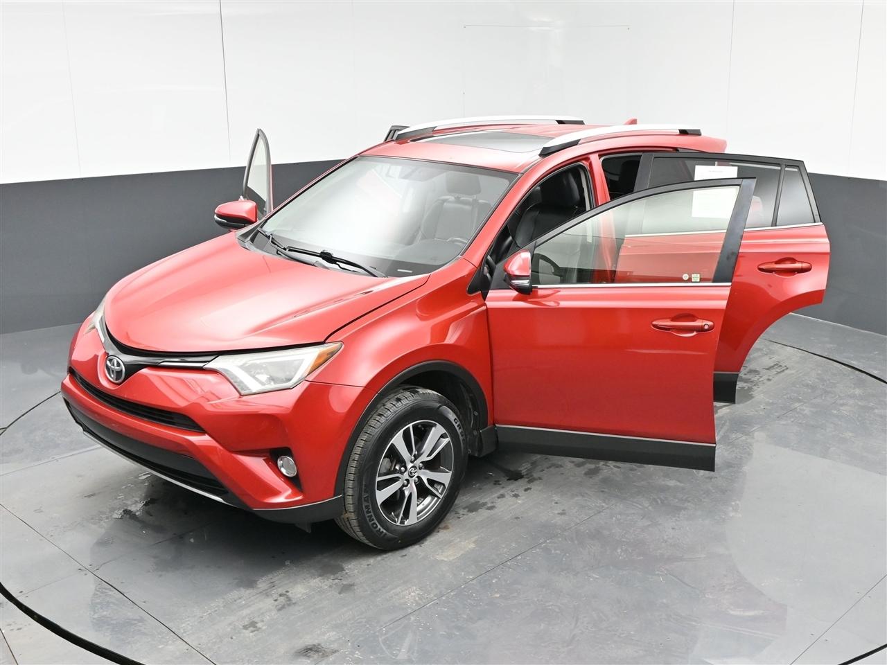 Toyota RAV4 XLE FWD 2016