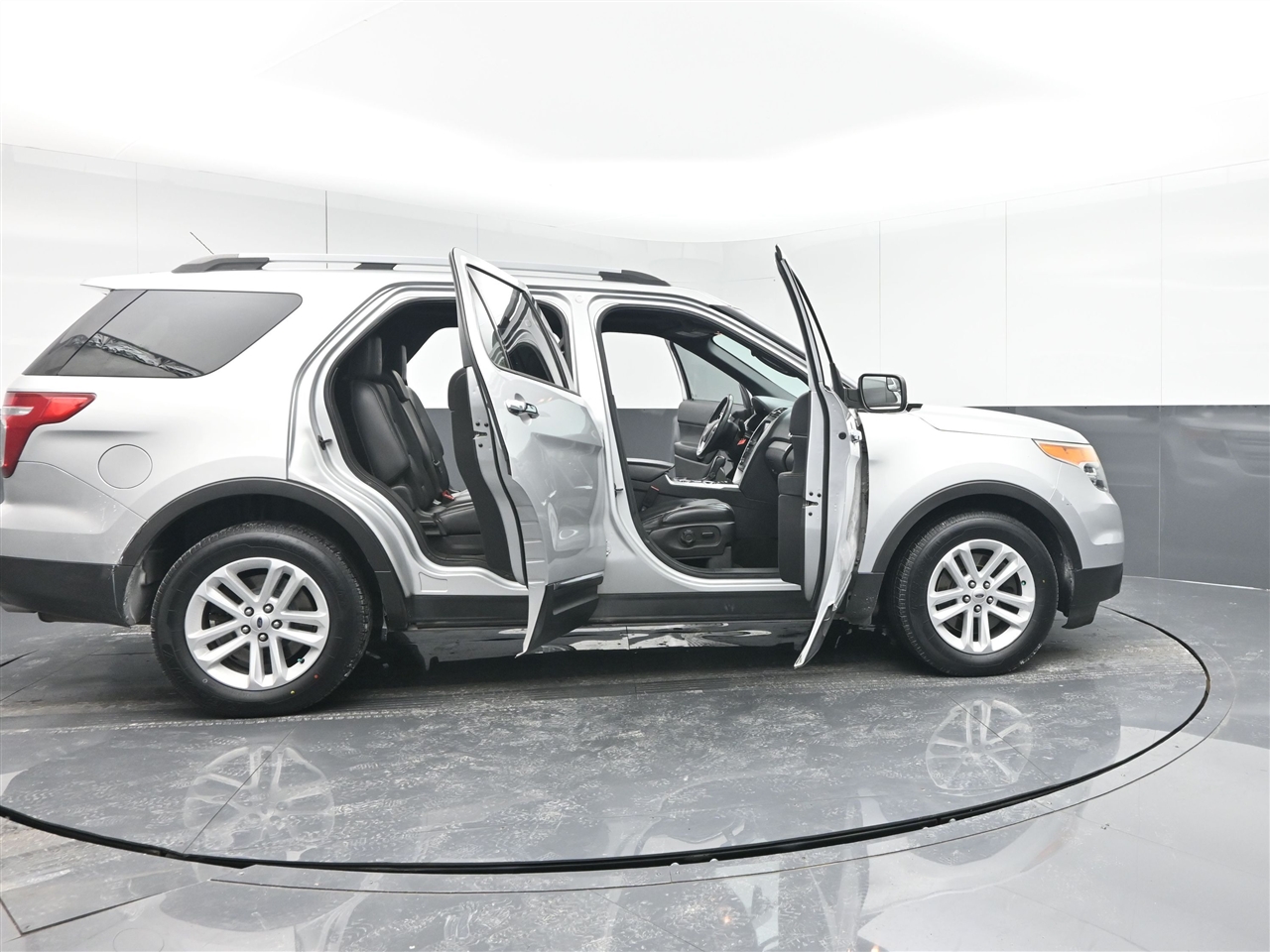 Ford Explorer XLT FWD 2015