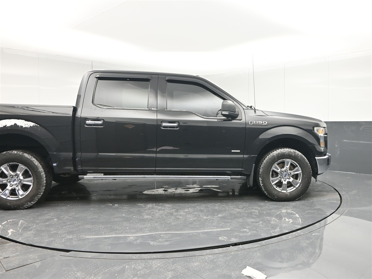 Ford F-150 XLT SuperCrew 6.5-ft. Bed 4WD 2015