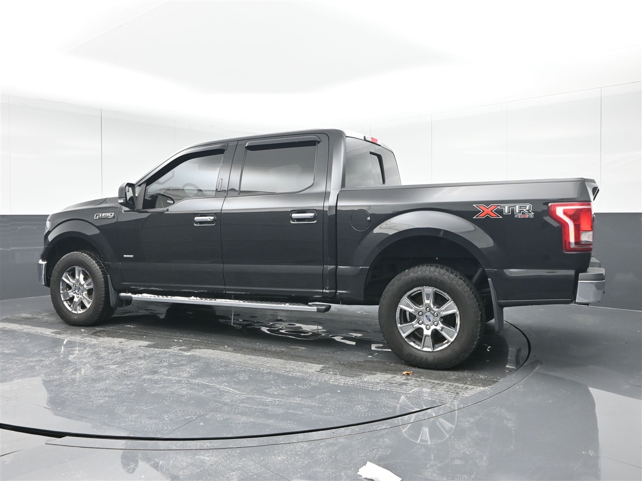 Ford F-150 XLT SuperCrew 6.5-ft. Bed 4WD 2015