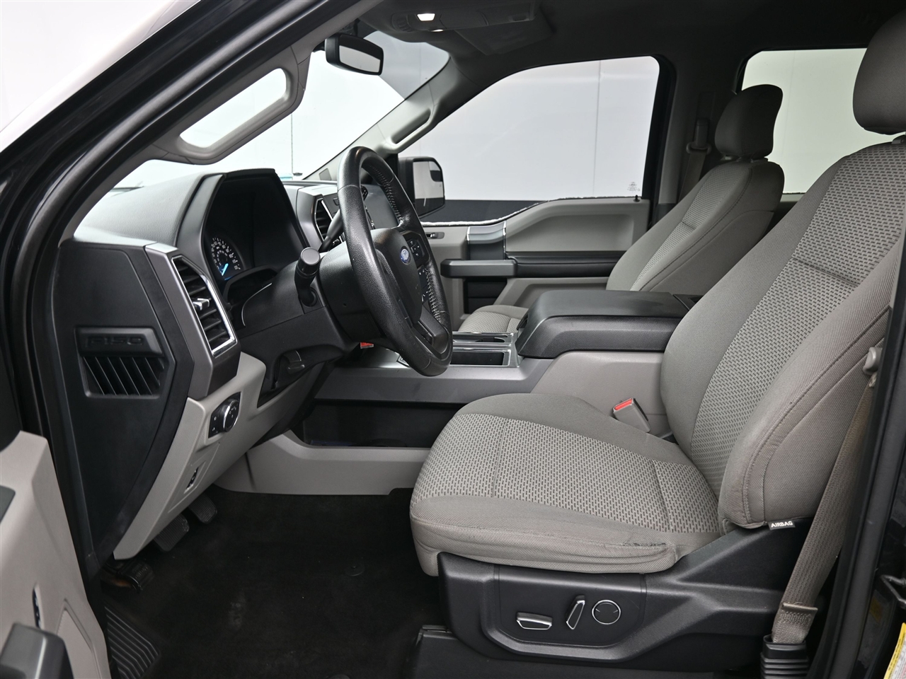 Ford F-150 XLT SuperCrew 6.5-ft. Bed 4WD 2015