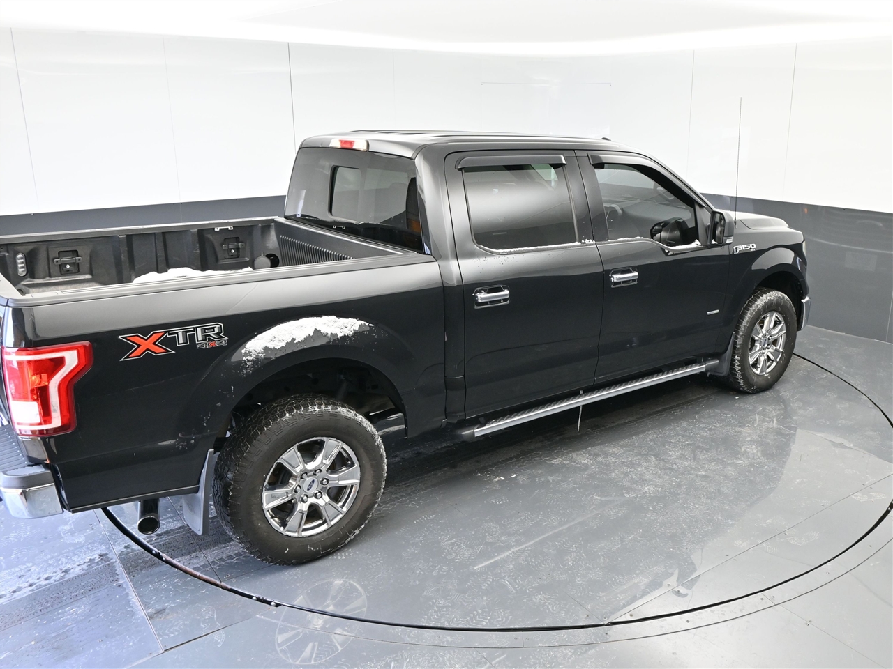 Ford F-150 XLT SuperCrew 6.5-ft. Bed 4WD 2015
