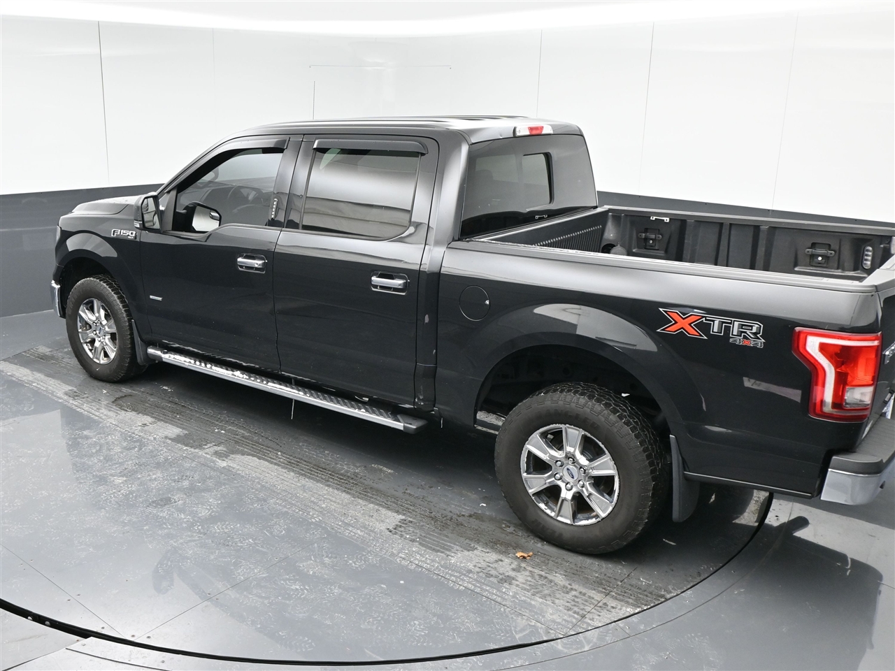 Ford F-150 XLT SuperCrew 6.5-ft. Bed 4WD 2015