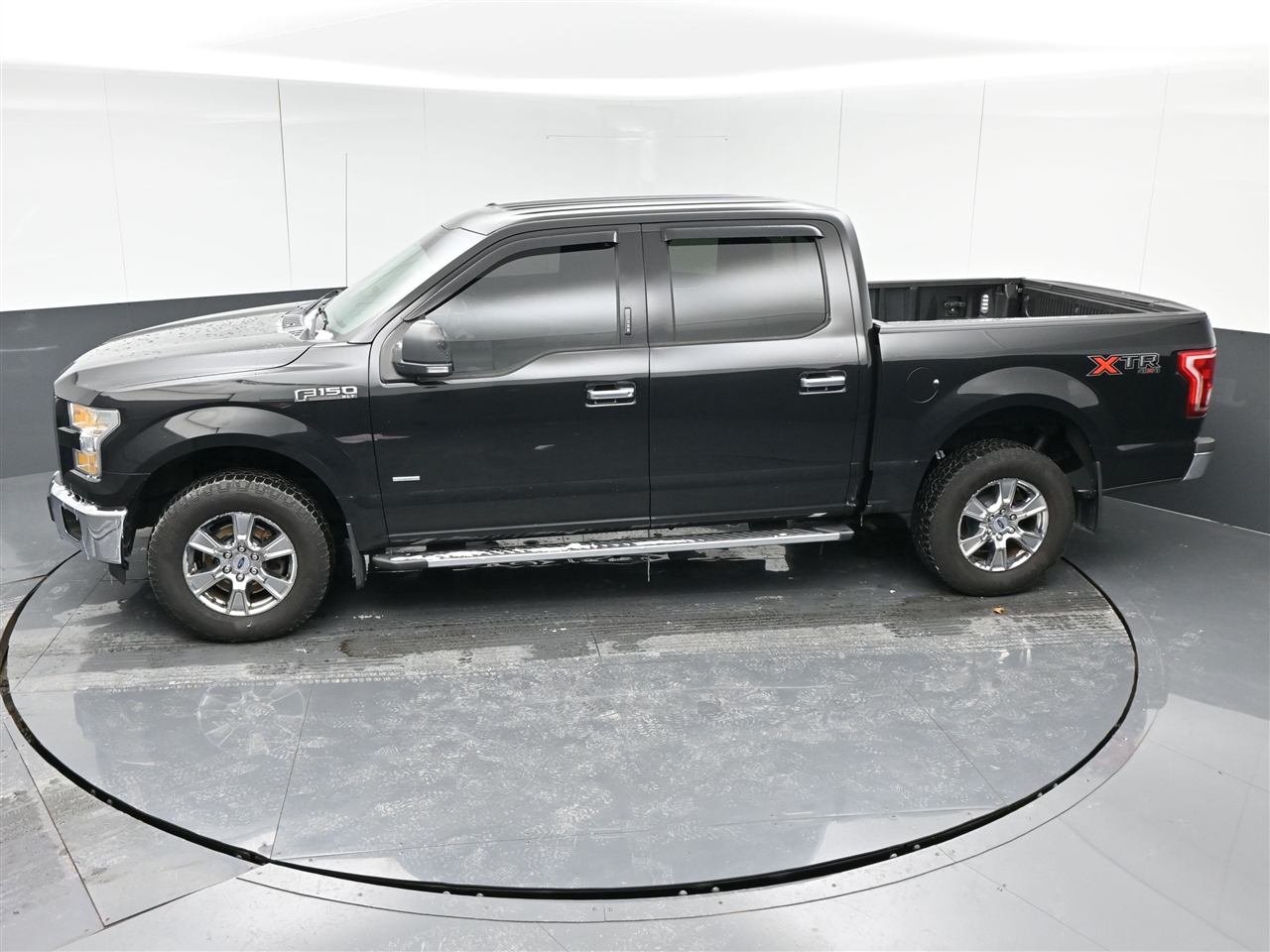 Ford F-150 XLT SuperCrew 6.5-ft. Bed 4WD 2015