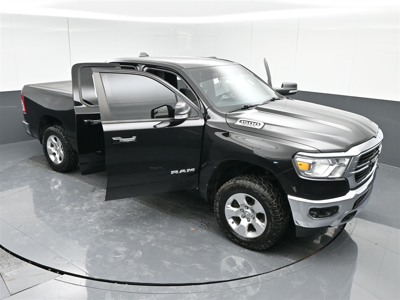 RAM 1500 Big Horn Quad Cab 4WD 2019