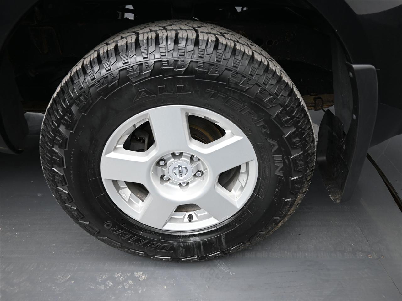 Nissan Frontier SE Crew Cab 4WD 2007