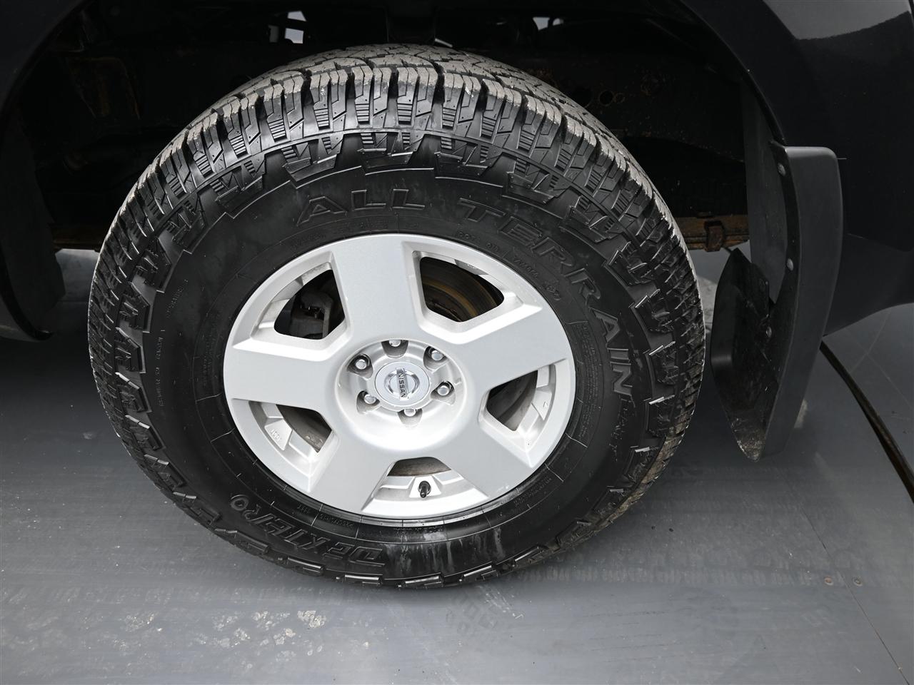 Nissan Frontier SE Crew Cab 4WD 2007