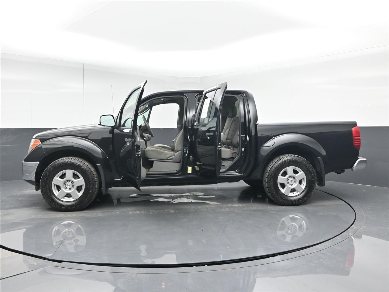 Nissan Frontier SE Crew Cab 4WD 2007