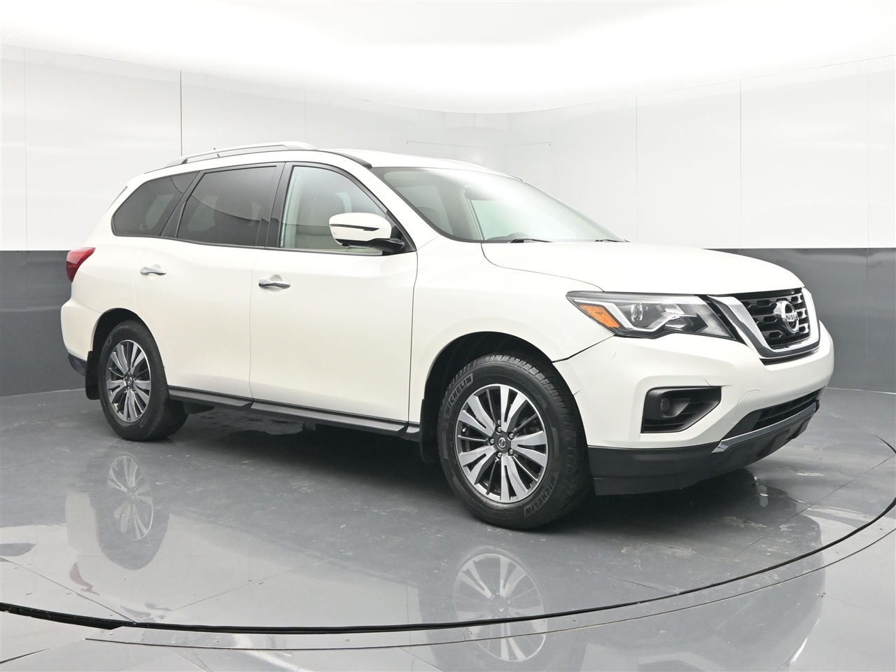 Nissan Pathfinder SL 4WD 2017
