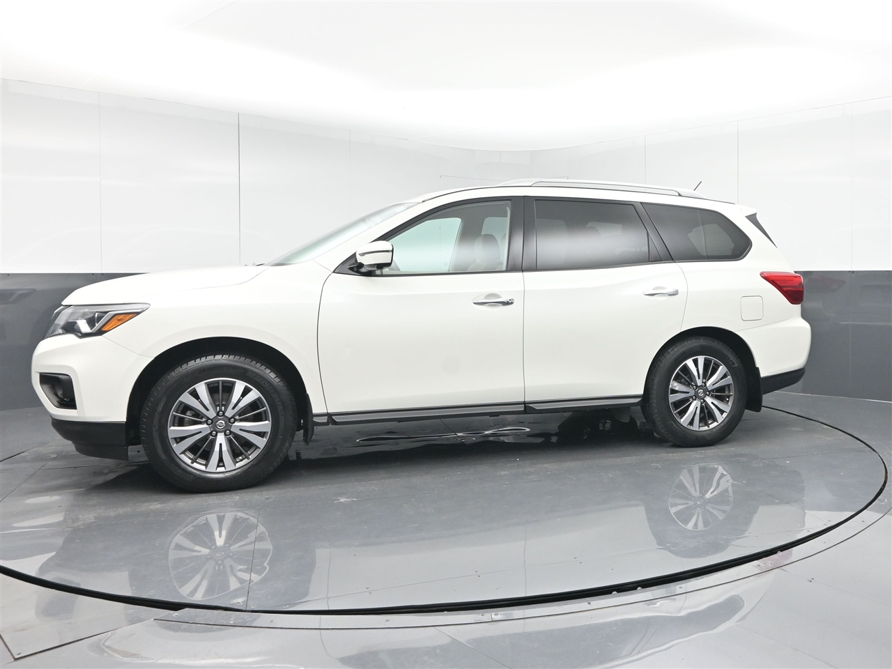 Nissan Pathfinder SL 4WD 2017