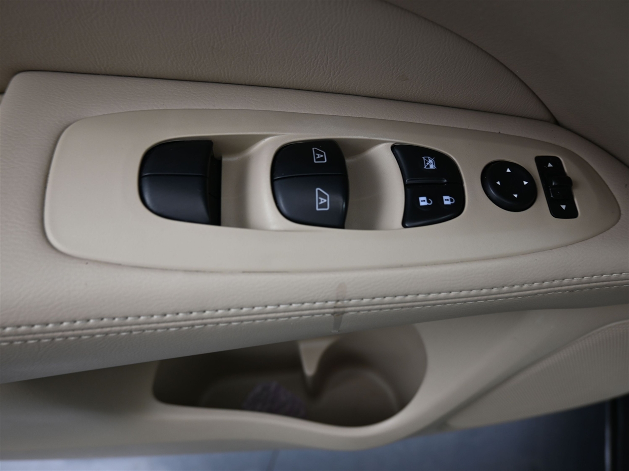 Nissan Pathfinder SL 4WD 2017