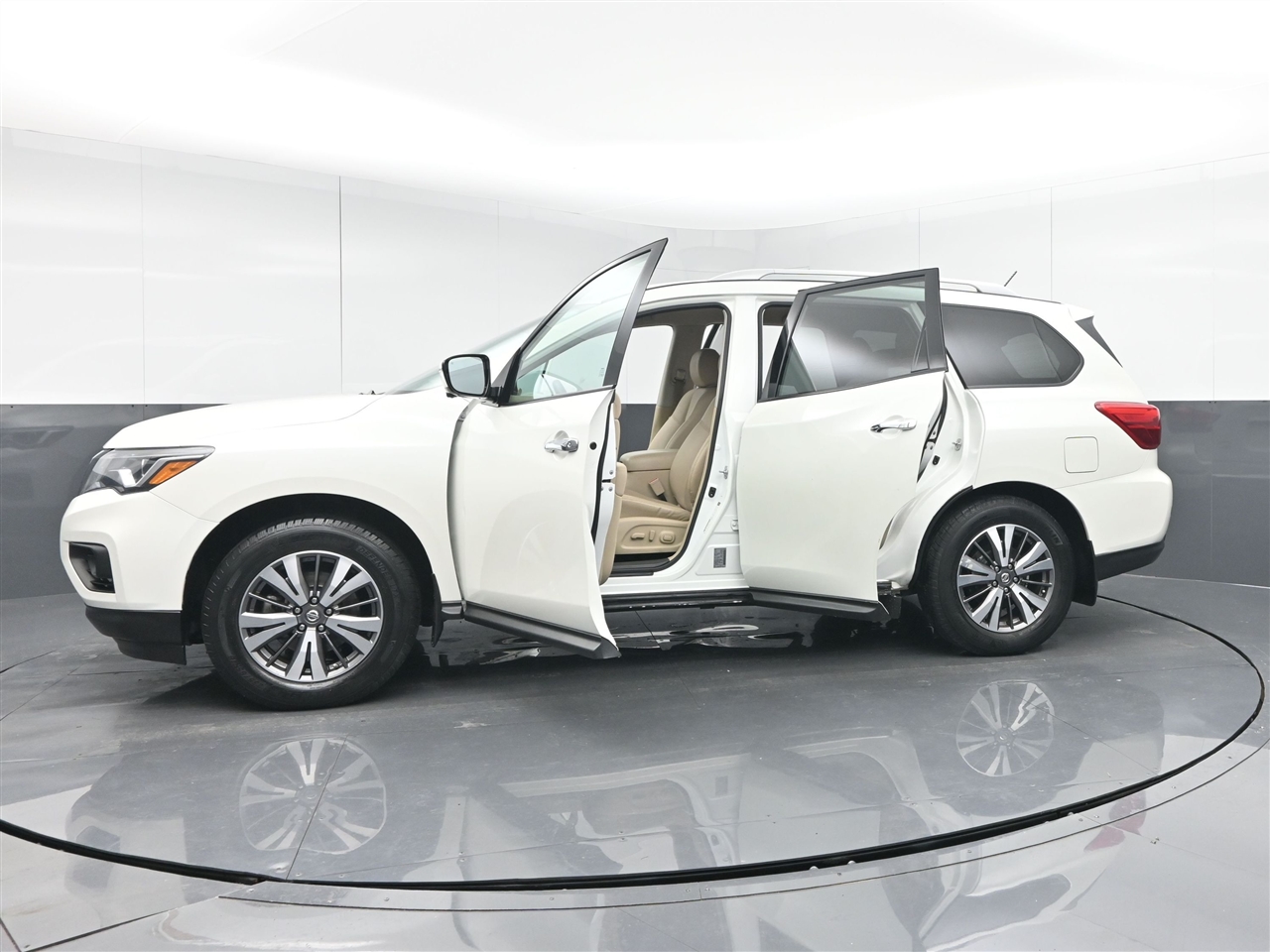 Nissan Pathfinder SL 4WD 2017