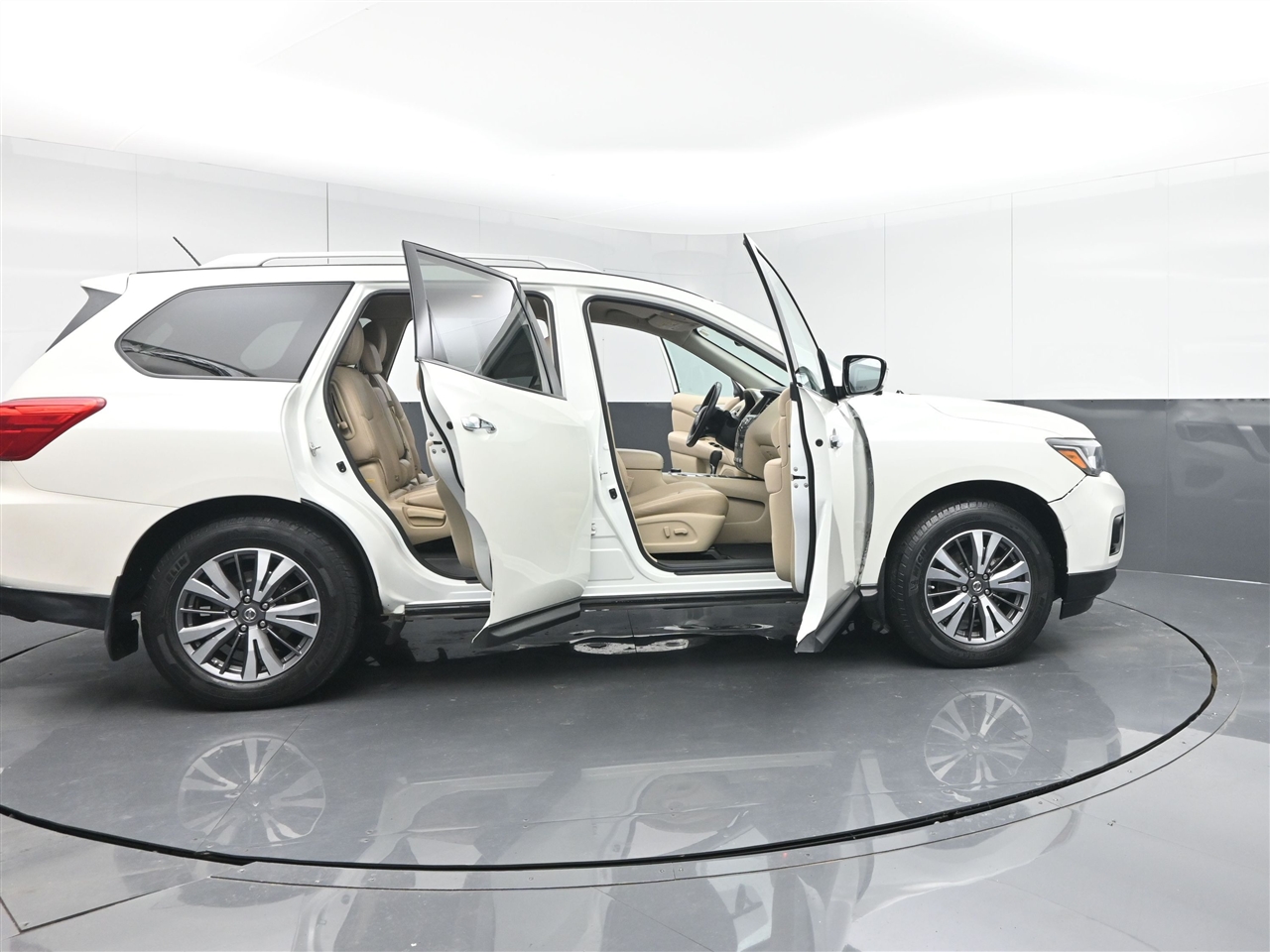 Nissan Pathfinder SL 4WD 2017