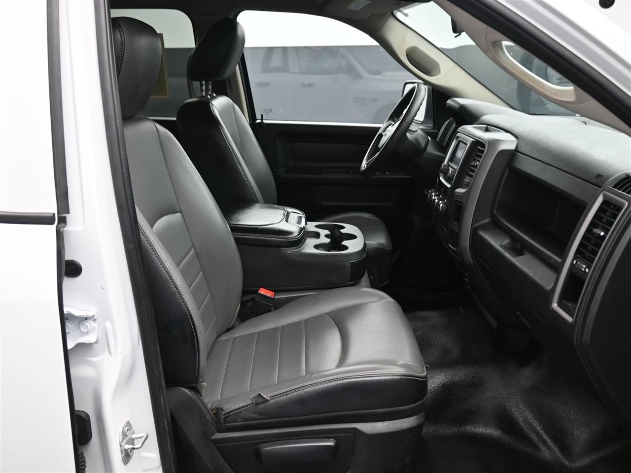 RAM 1500 Classic Tradesman Quad Cab 2WD 2023