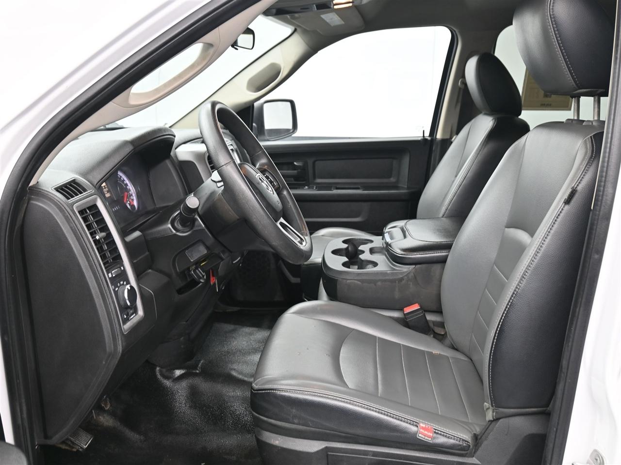 RAM 1500 Classic Tradesman Quad Cab 2WD 2023