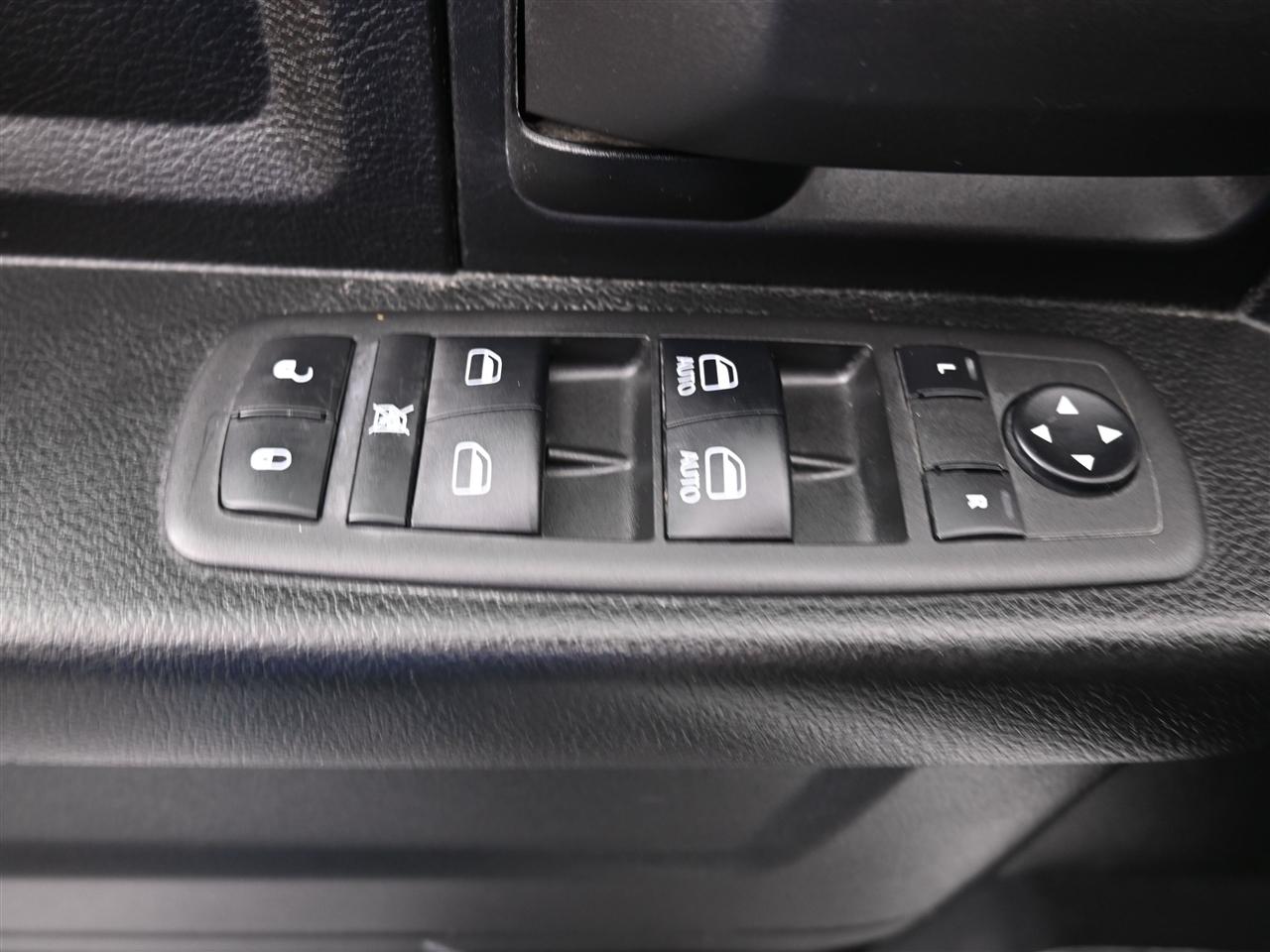 RAM 1500 Classic Tradesman Quad Cab 2WD 2023