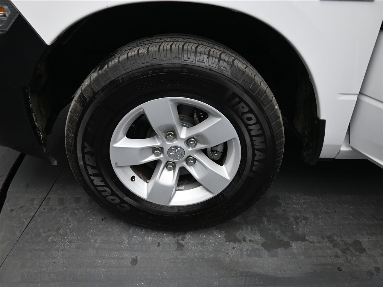 RAM 1500 Classic Tradesman Quad Cab 2WD 2023