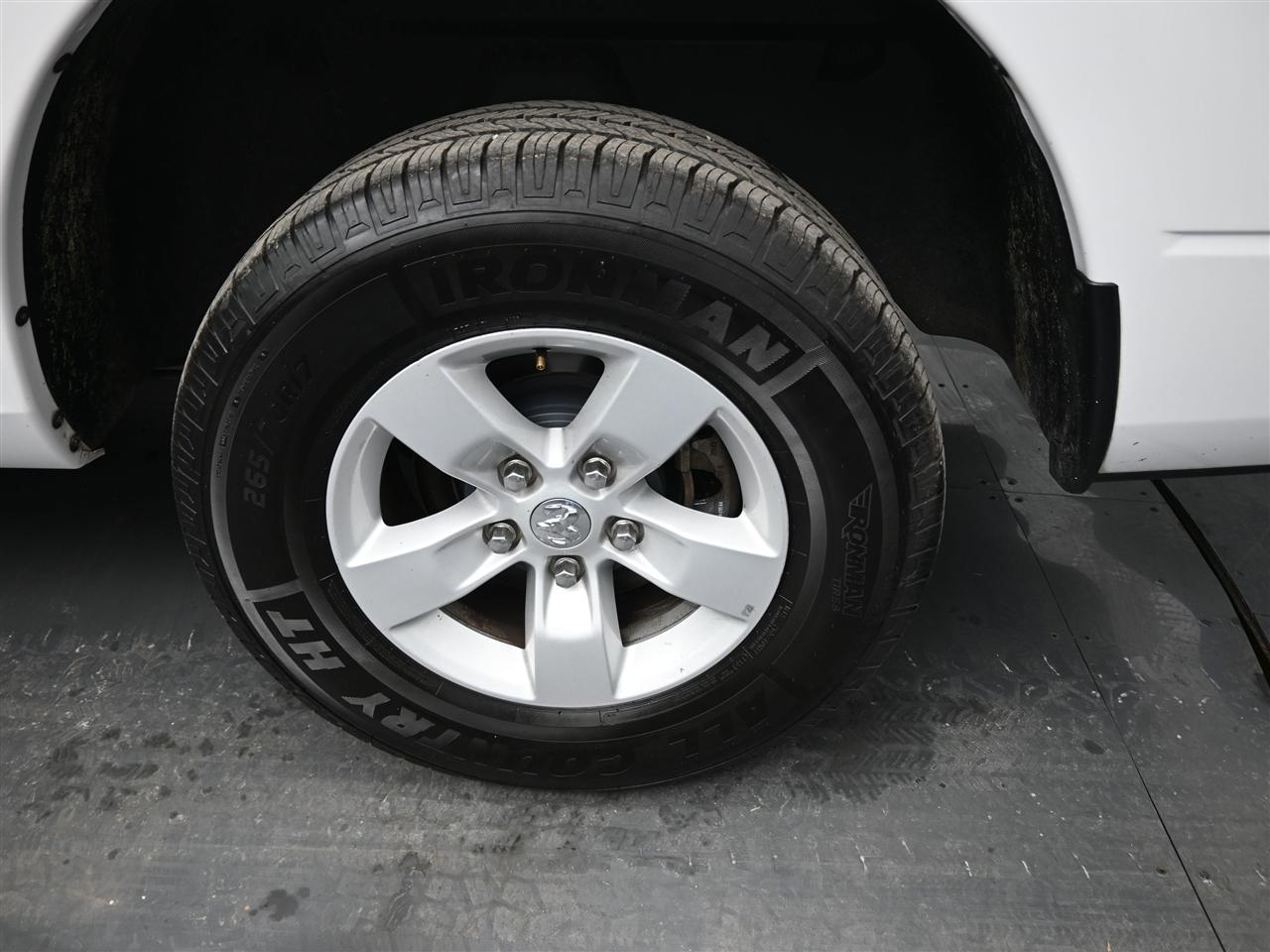 RAM 1500 Classic Tradesman Quad Cab 2WD 2023