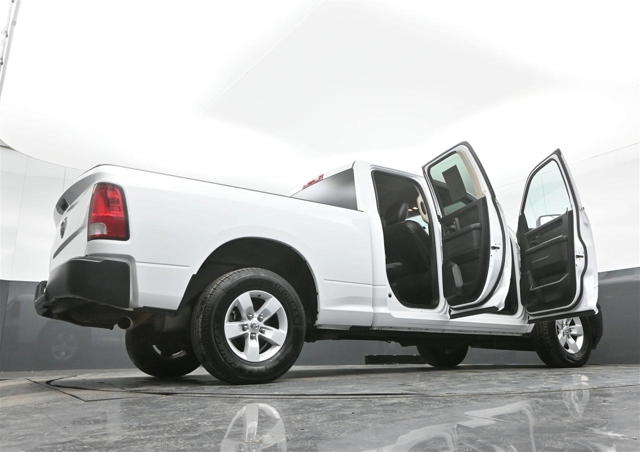 RAM 1500 Classic Tradesman Quad Cab 2WD 2023