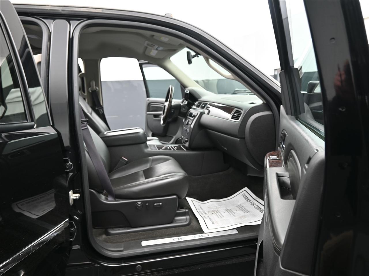 GMC Sierra 3500HD Denali Crew Cab SRW 4WD 2013