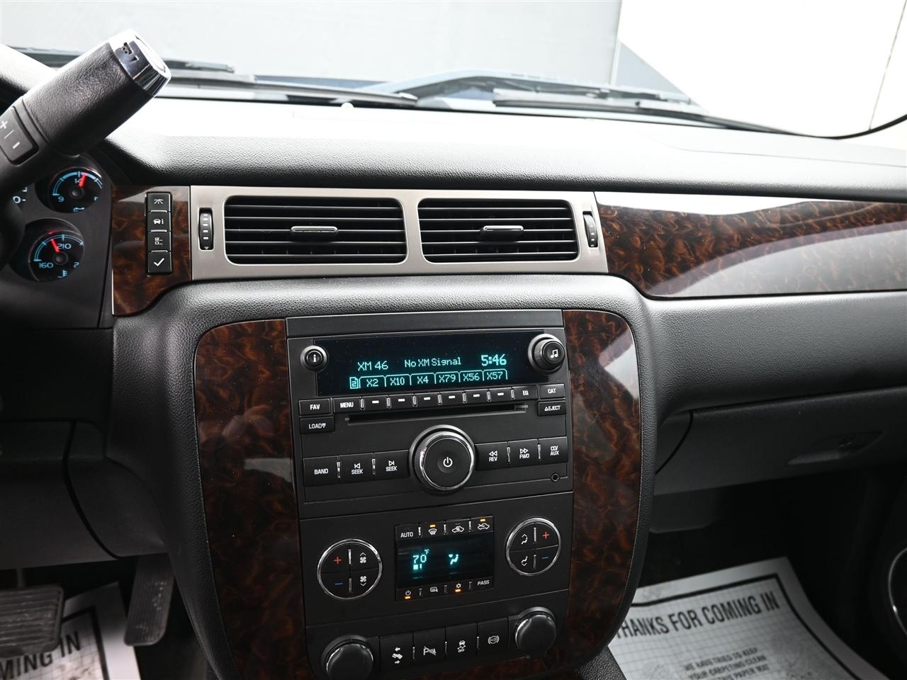 GMC Sierra 3500HD Denali Crew Cab SRW 4WD 2013