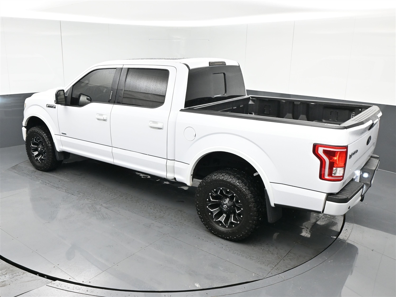 Ford F-150 XLT SuperCrew 5.5-ft. Bed 4WD 2016
